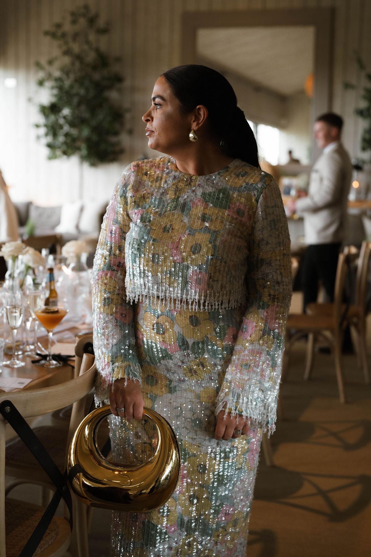 fashionable wedding guest at Primrose Hill farm Wedding- Photo by Primrose Hill Farm Wedding Photographer, Olivia J Morgan Photography