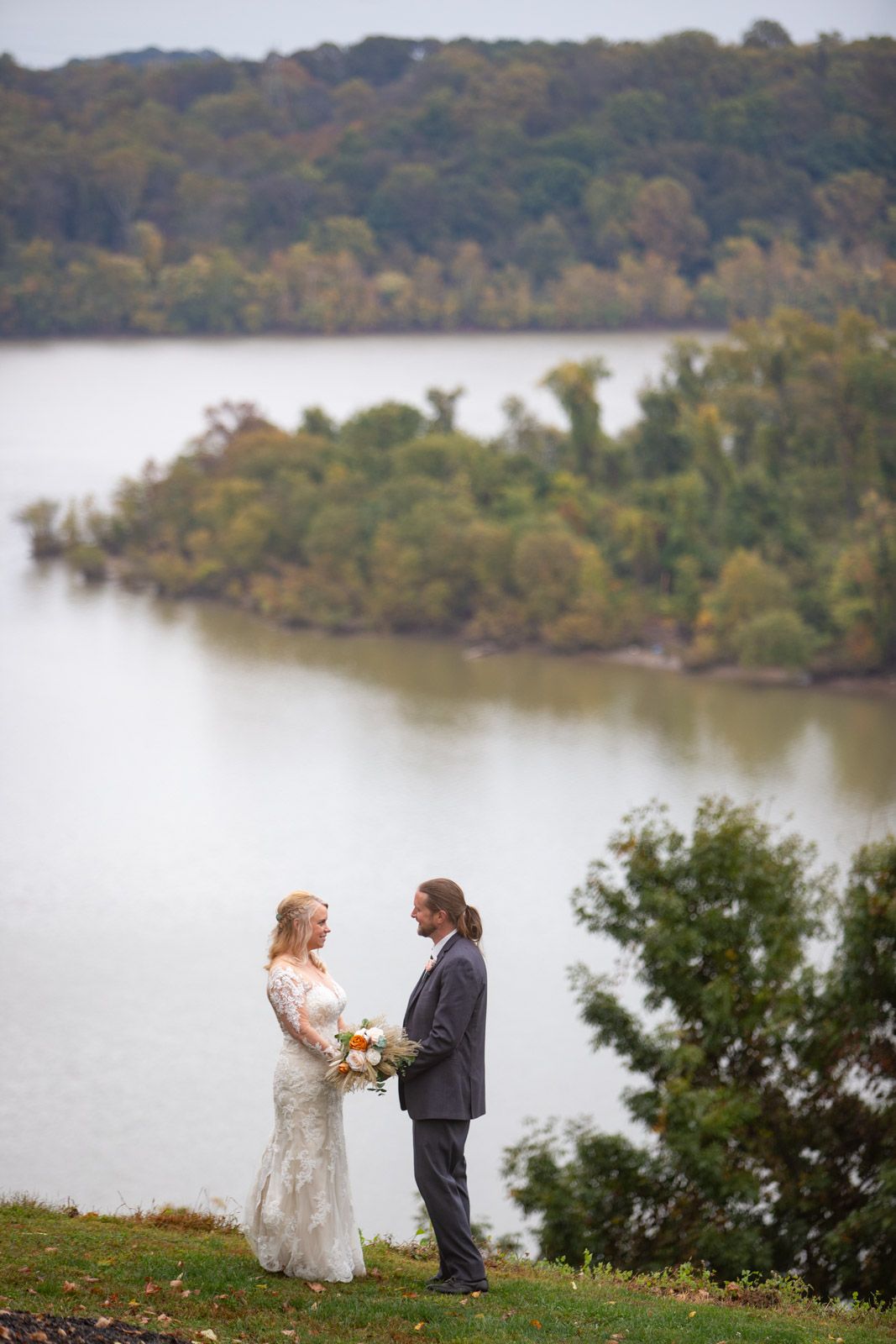wedding couple with the Susquehanna River in the background