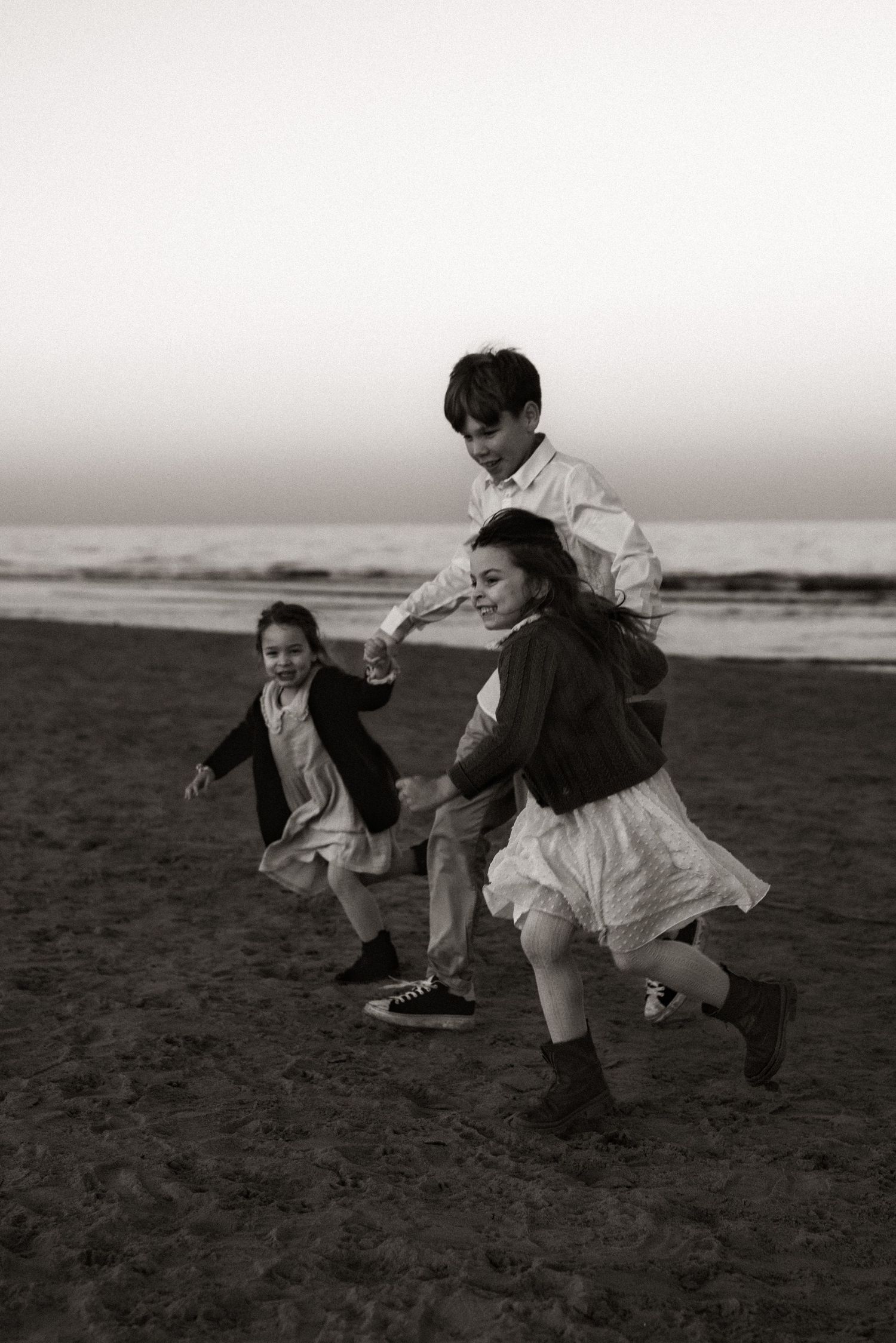 family photographer in Denia by the motherhood era, Denia photographer