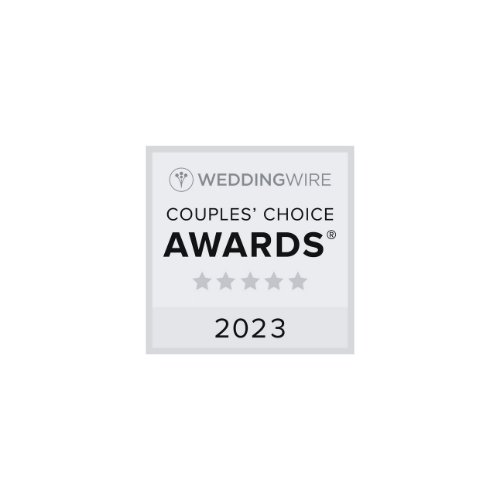 Award badge from WeddingWire including a 2023 Couples' Choice Award against white background.