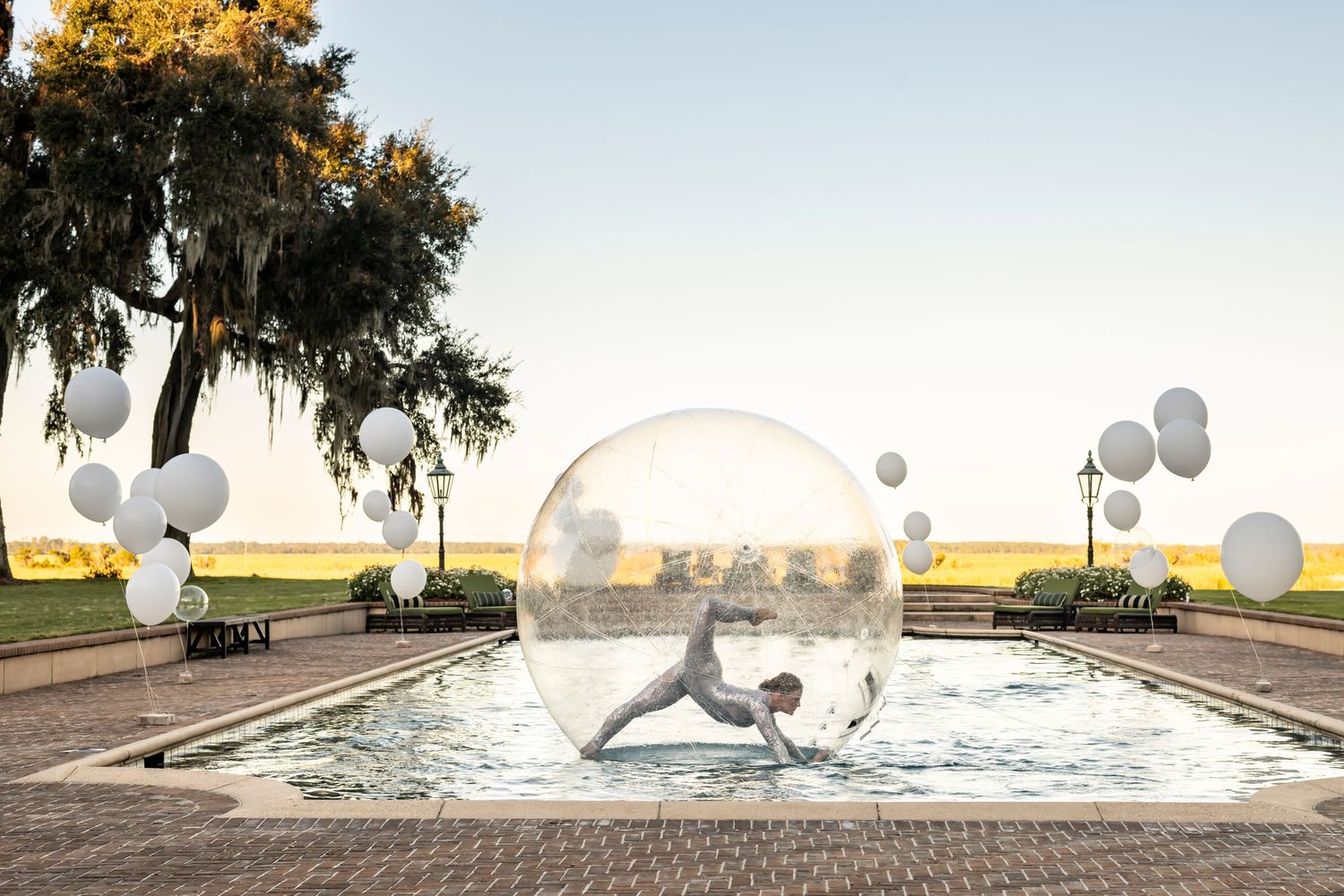 Savannah photographer captures an acrobat at a corporate event
