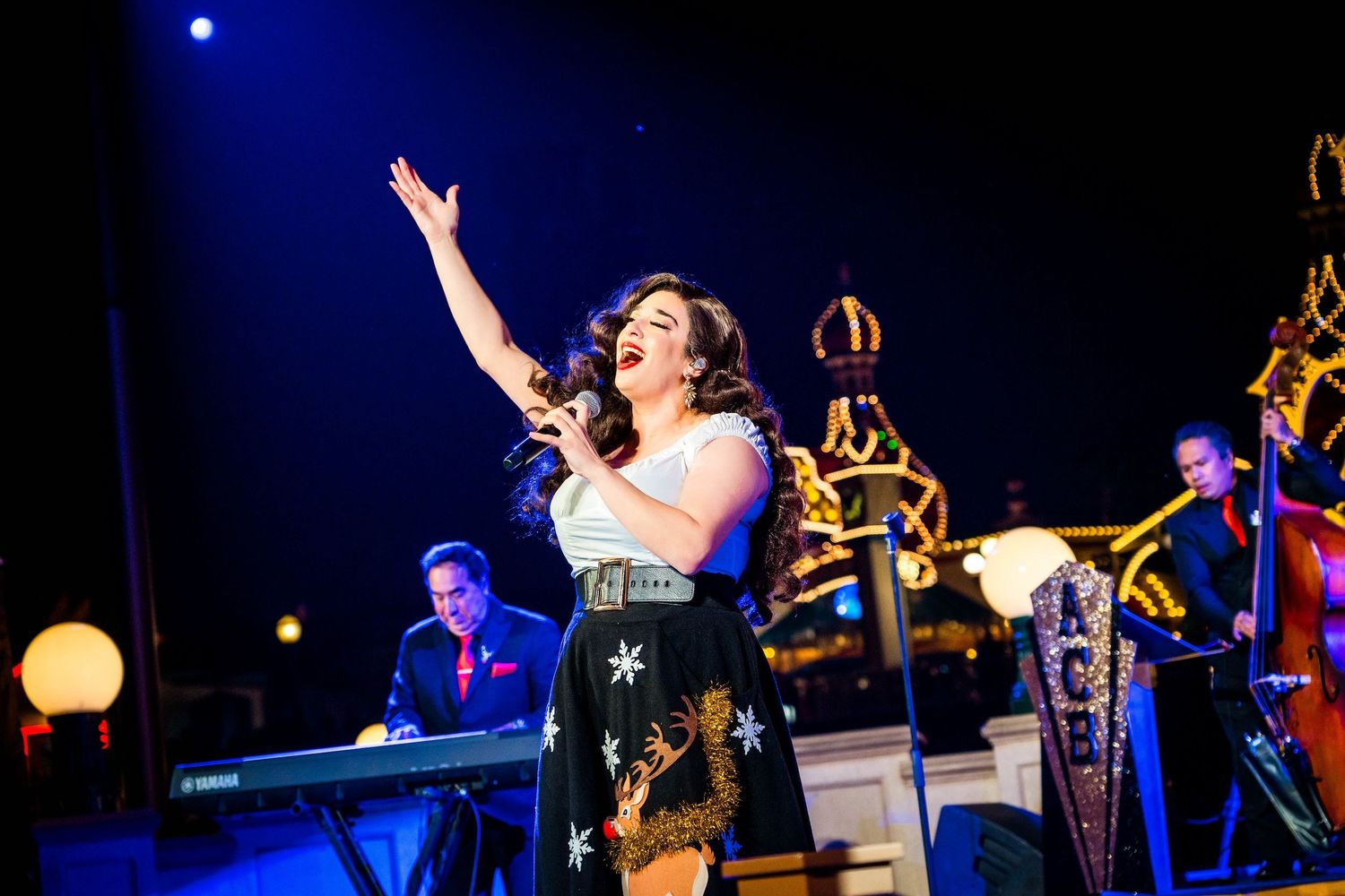 Amanda Castro performing live in Disney California Adventure