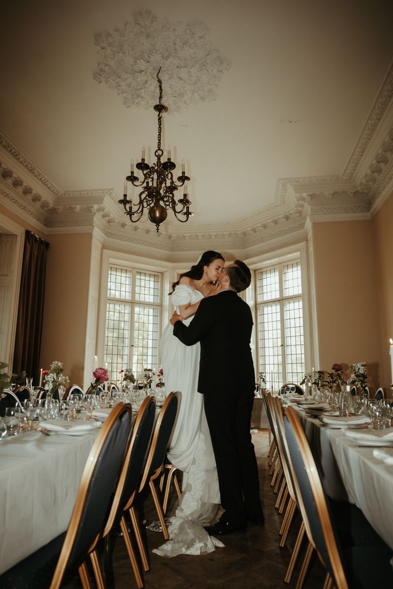 Bröllop på Överås slott i maj 2025. Foto: Grevholm Photography.
