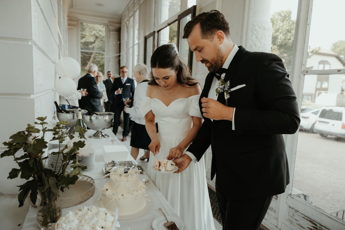 Bröllop på Överås slott i Göteborg, maj 2025. Foto: Grevholm Photography.