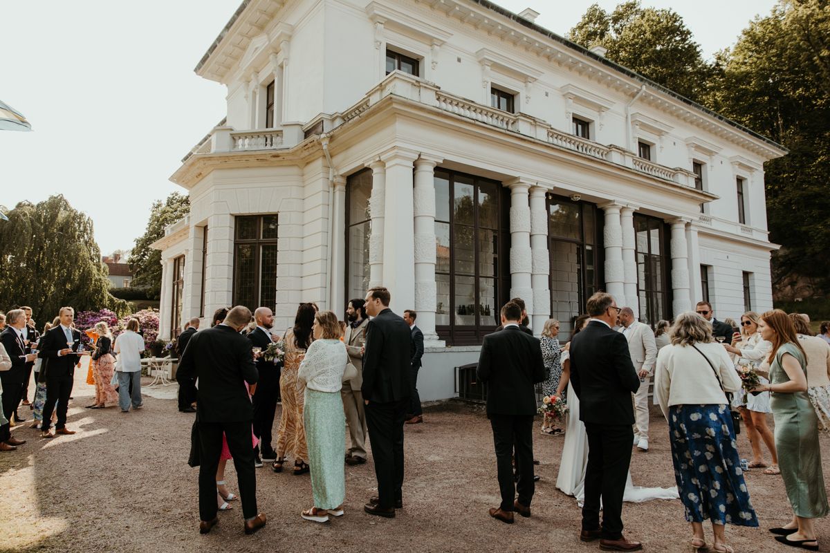 Bröllop på Överås slott i Göteborg, maj 2025. Foto: Grevholm Photography.