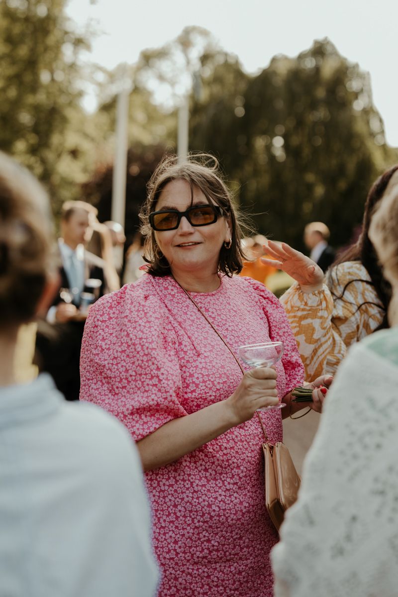 Bröllop på Överås slott i Göteborg, maj 2025. Foto: Grevholm Photography.