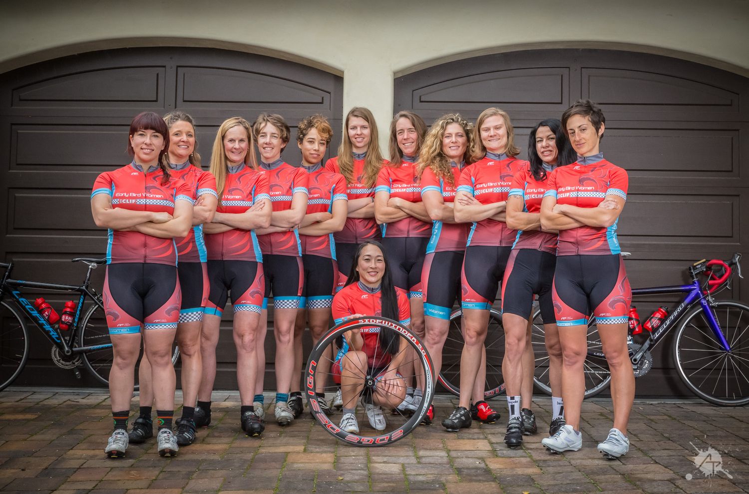 A sequence of photos showing a cycling team in matching coral jerseys posing together against a gray wall.