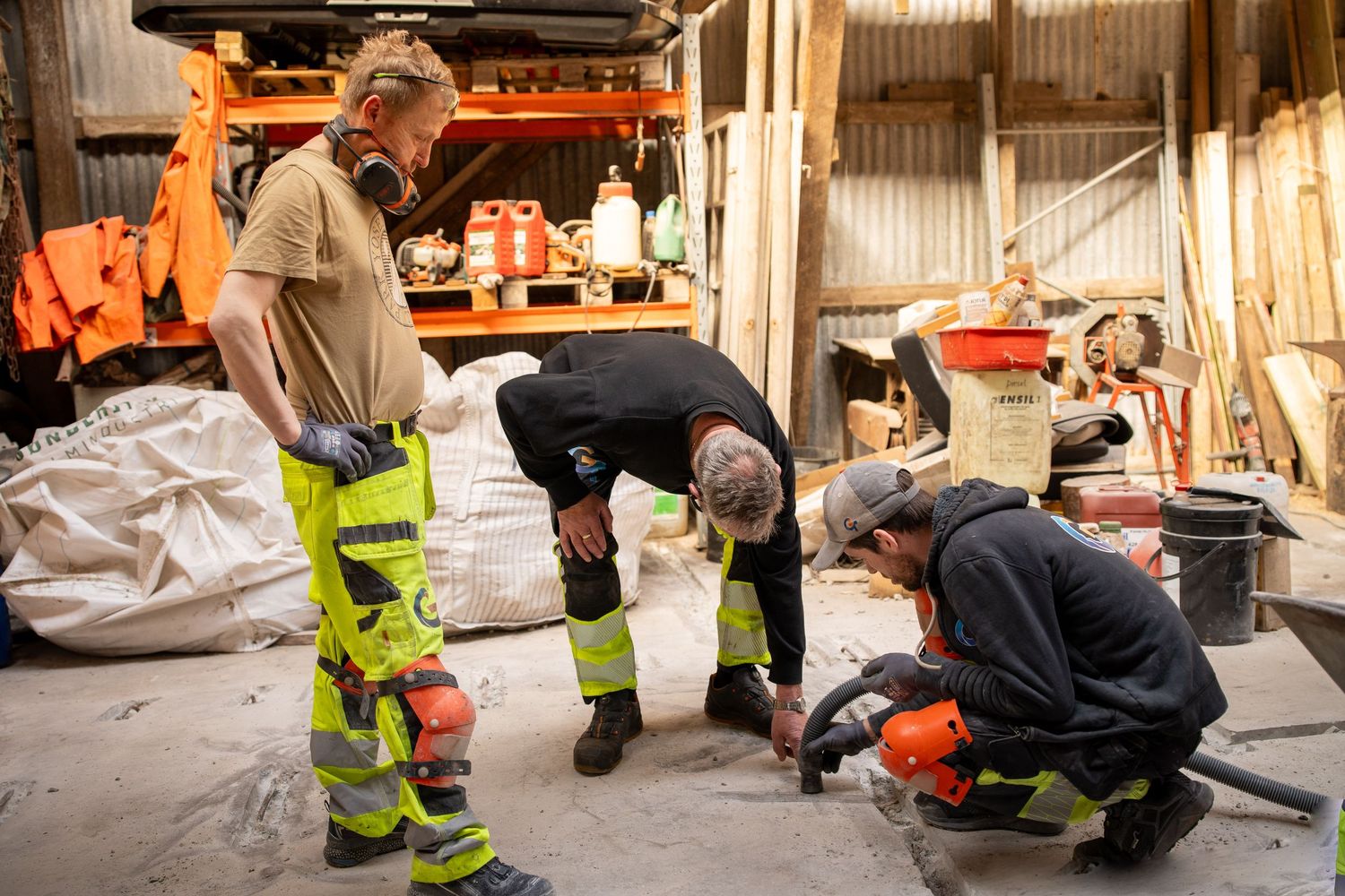 Gulv & tak as - Reperasjon av armeringskader. Thoro Structurite r4.