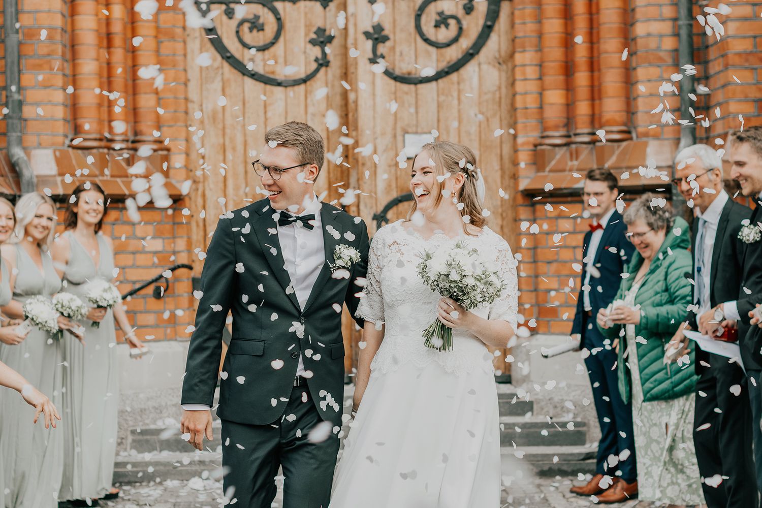 Bröllopsfotograf Umeå, Bröllopsklänning, Umeå Stadskyrka, Hotell Mimer, Fotograf Västerbotten, Fotograf Örnsköldsvik, Fotograf Umeå