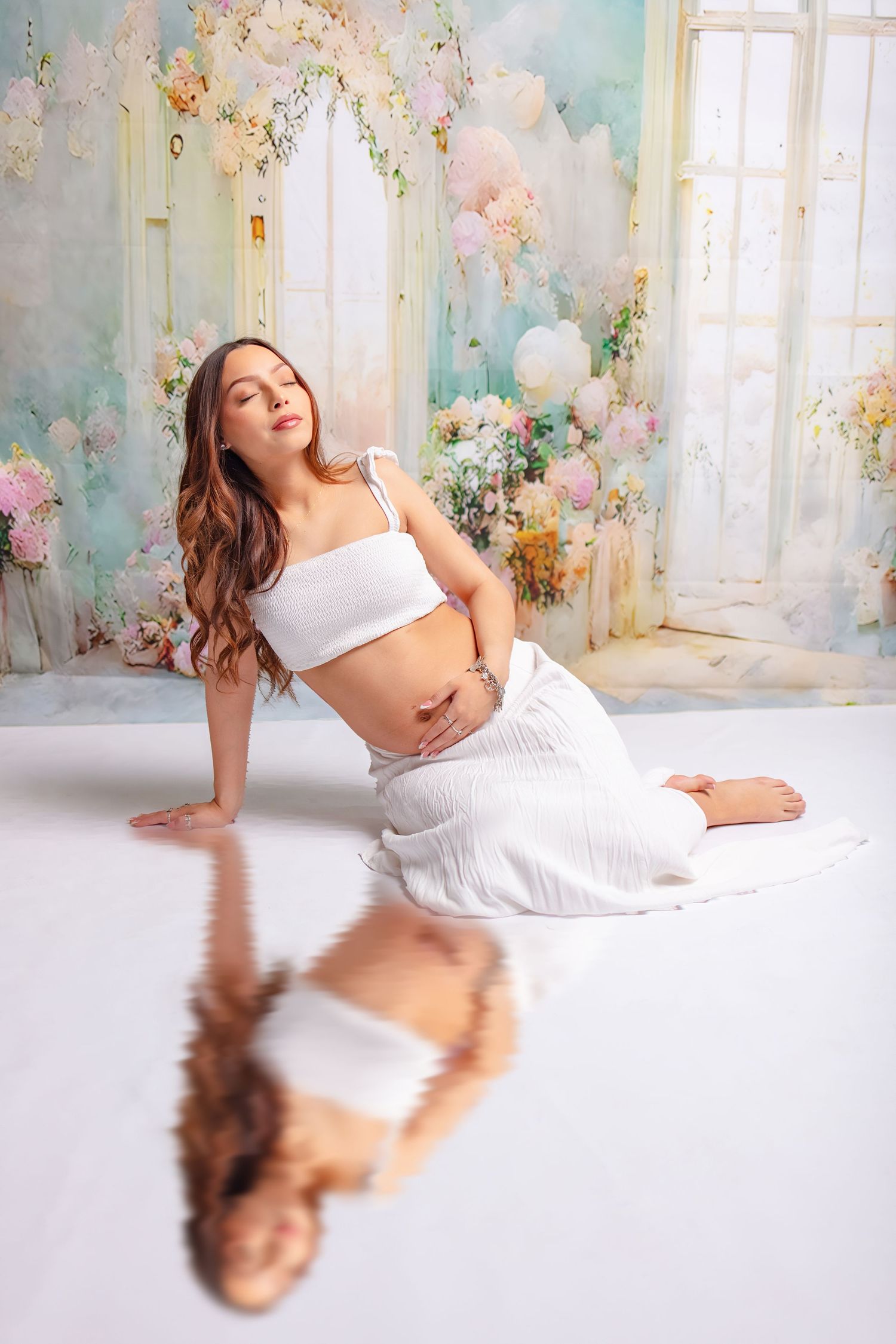 studio maternity photo