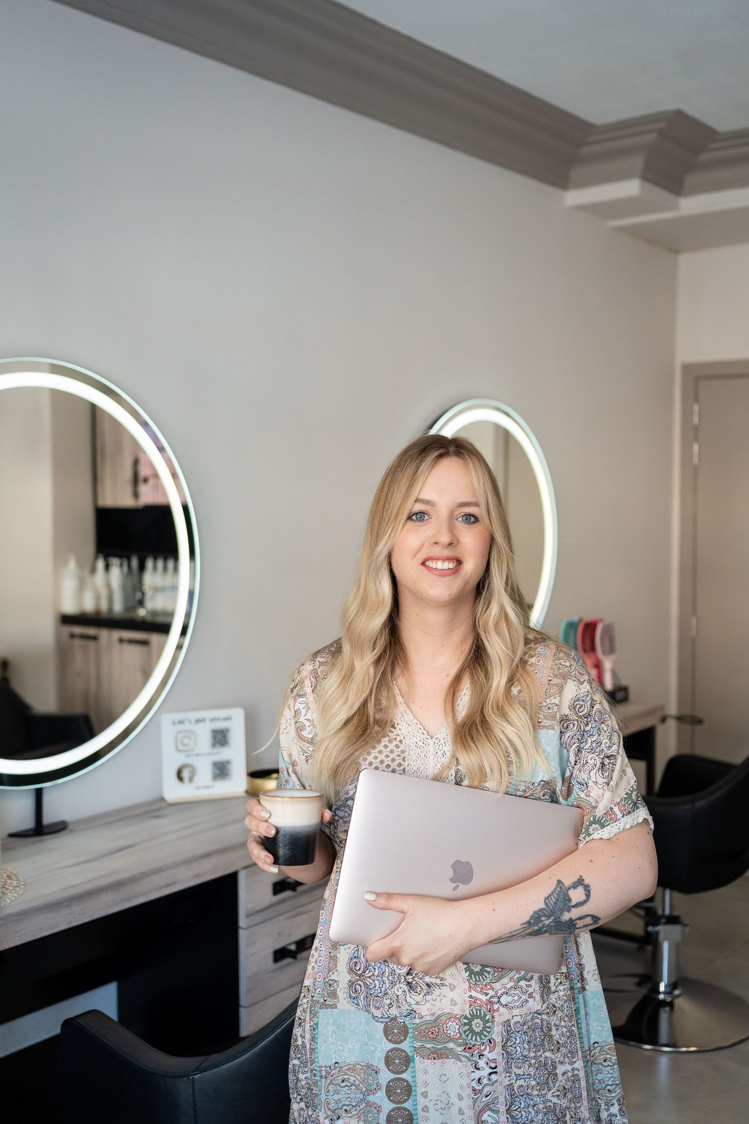 Fotograaf en videograaf gespecialiseerd in business shoots, videografie, professionele branding foto's, video's en reels voor jouw Instagram