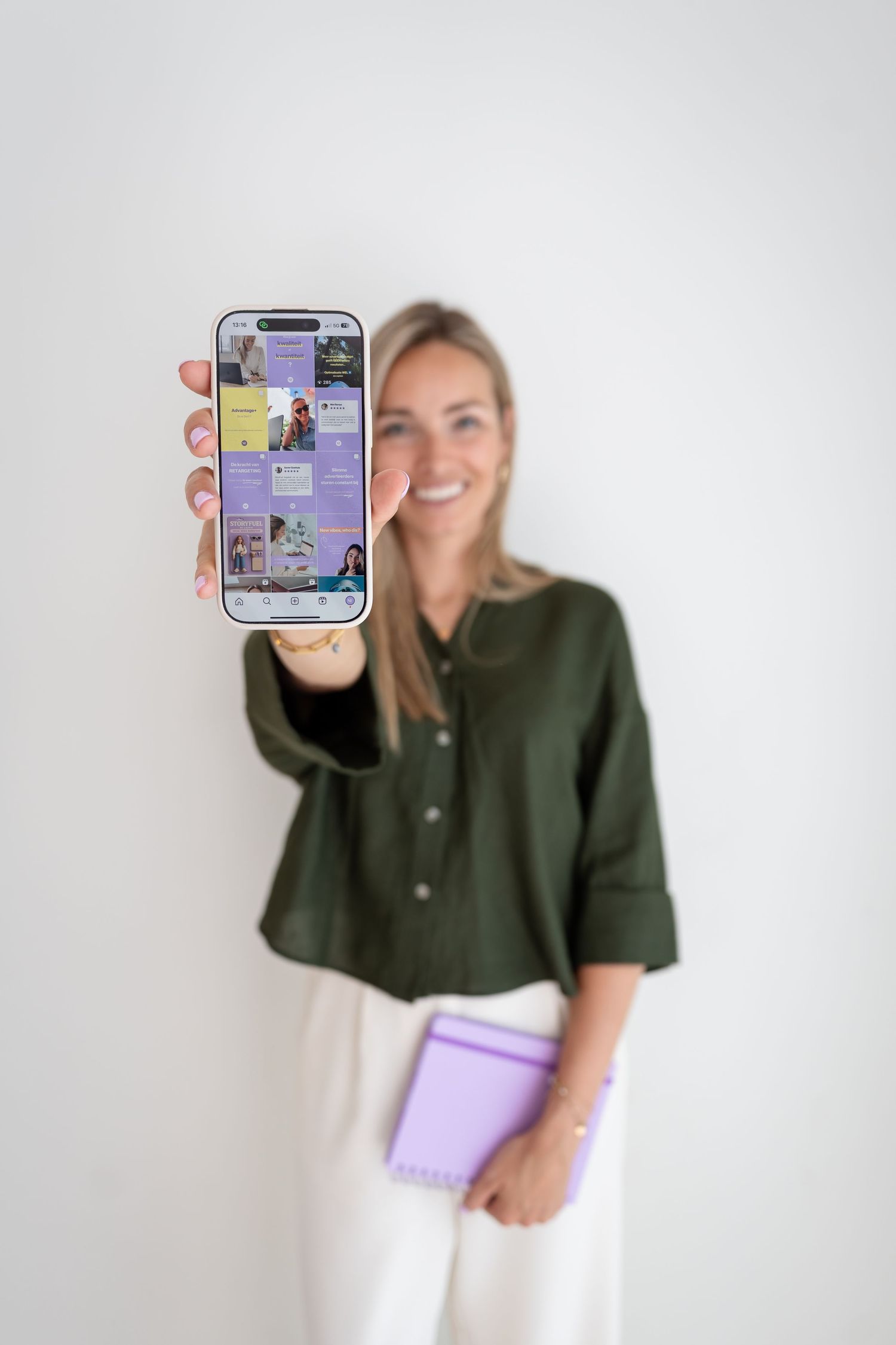 Fotograaf en videograaf gespecialiseerd in business shoots, videografie, professionele branding foto's, video's en reels voor jouw Instagram