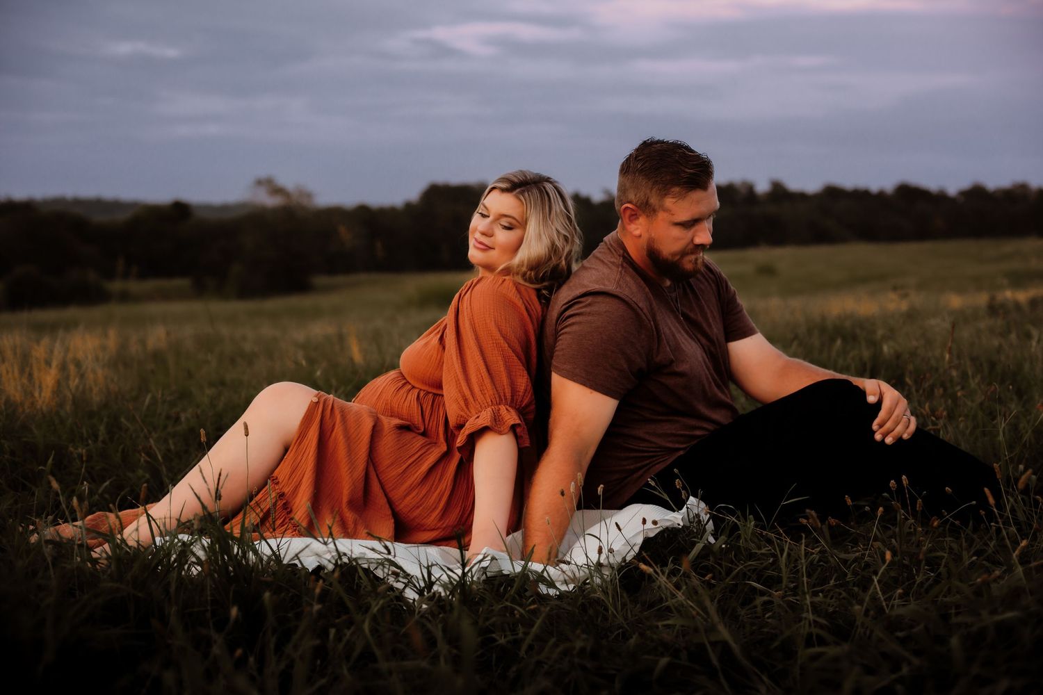 Storytelling Maternity Photoshoot In Albertville Alabama