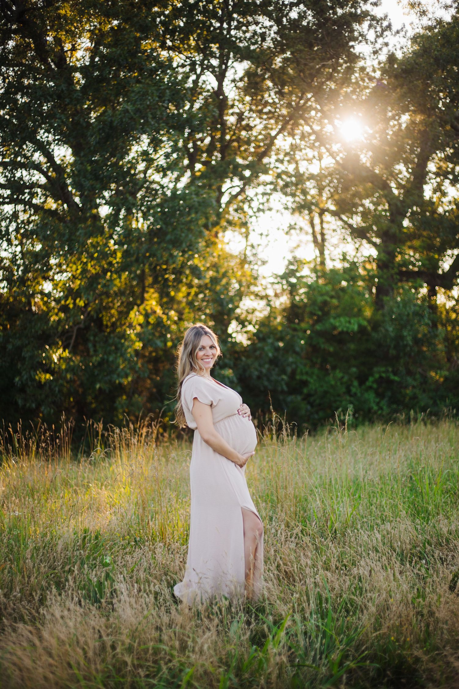 Maternity session at golden hour with Springfield, Mo motherhood photographer Fairchild Photo Co