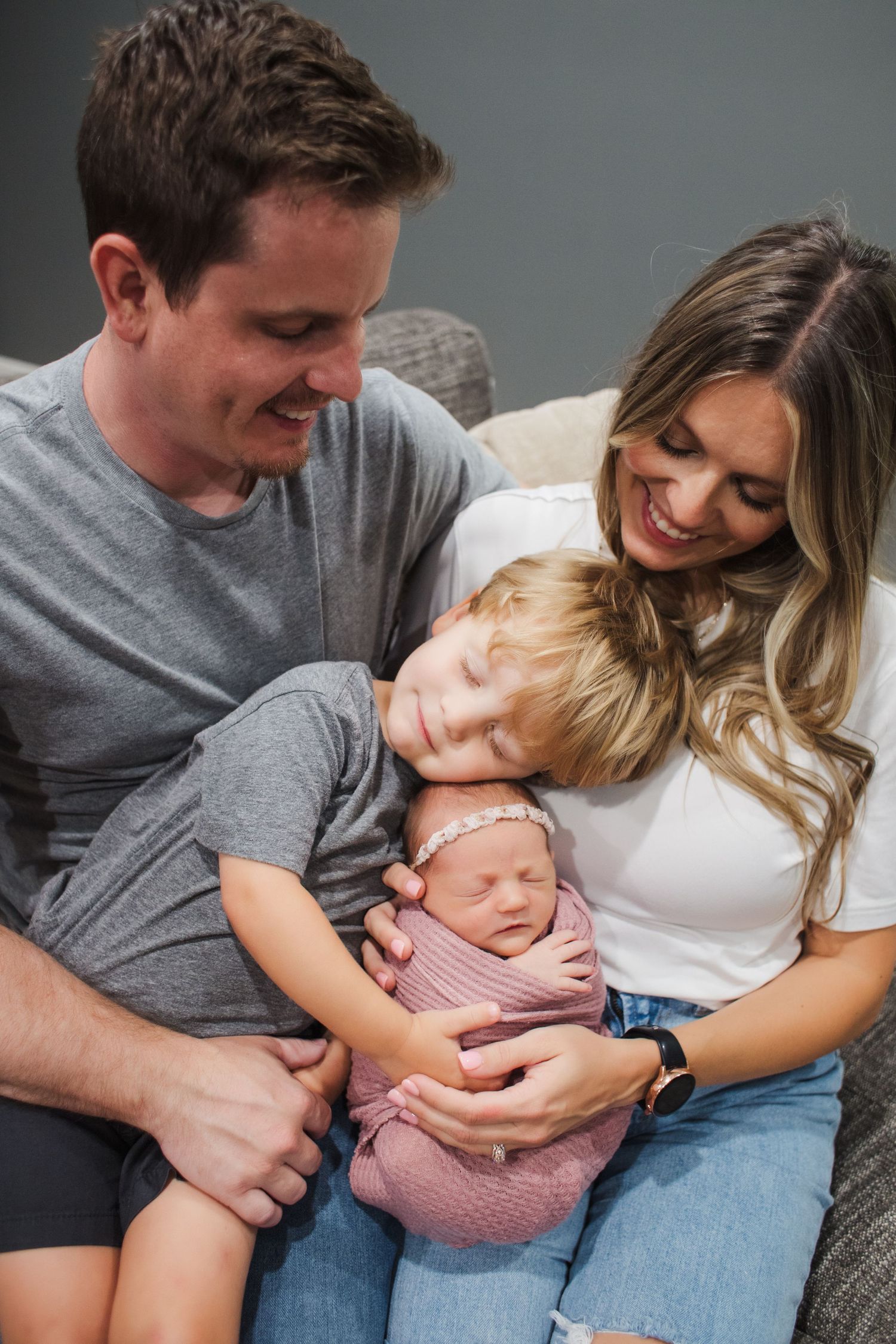 Springfield MO lifestyle family session – parents with son and newborn baby sister at home by Fairchild Photo Co