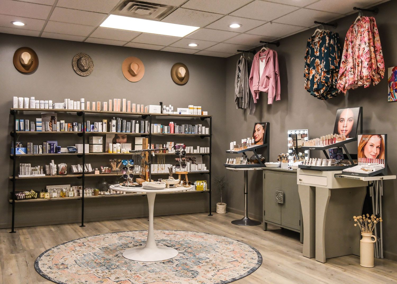 Interior photo of a clothing boutique in Stoughton, Wisconsin taken by Life Well Spent Photography
