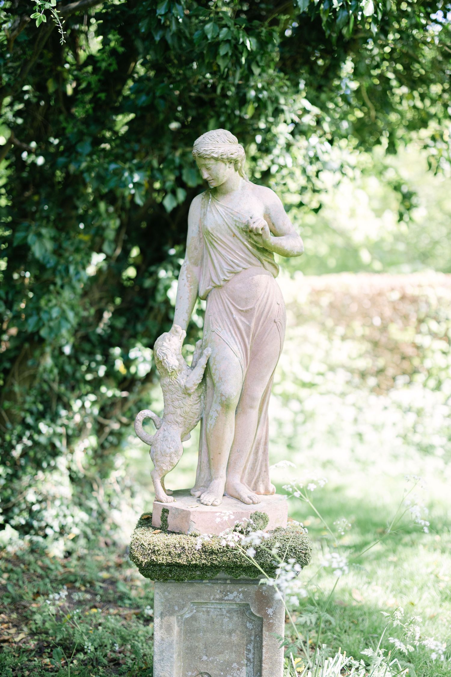 statue at Cornwell Manor