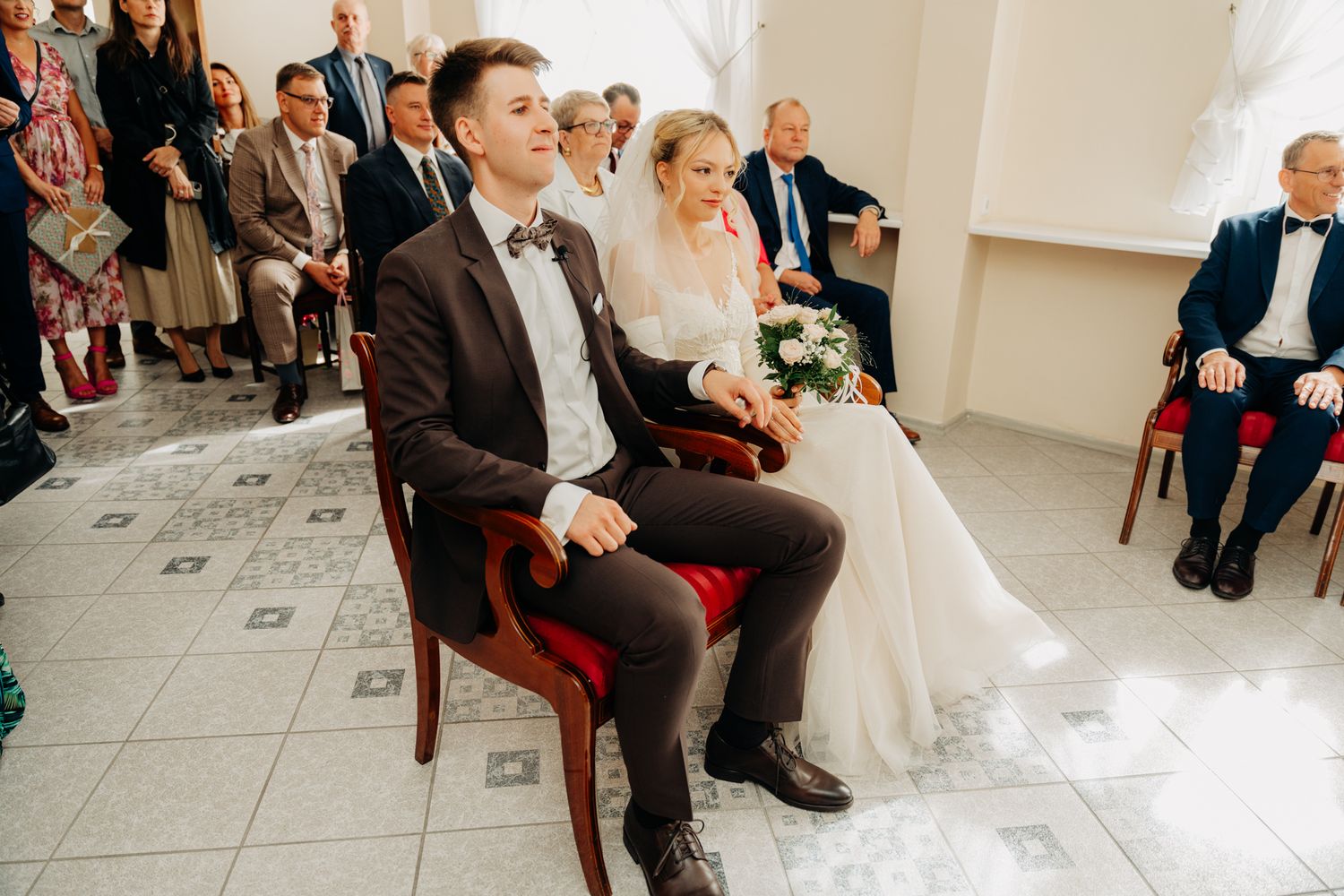 Emocjonalna fotografia ślubna – moment przysięgi, radość, wzruszenie i miłość. Reportaż ślubny, który zatrzymuje najpiękniejsze chwile