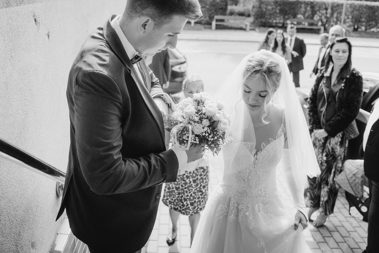 Emocjonalna fotografia ślubna – moment przysięgi, radość, wzruszenie i miłość. Reportaż ślubny, który zatrzymuje najpiękniejsze chwile
