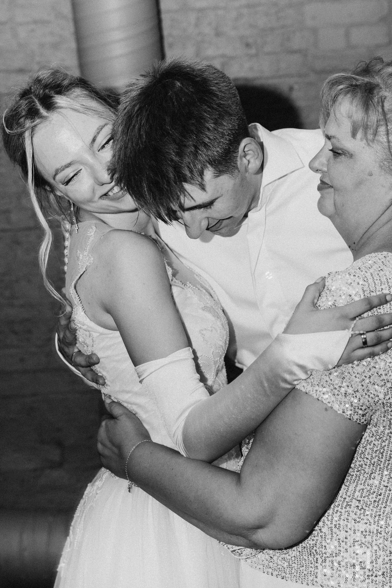 Emocjonalna fotografia ślubna – moment przysięgi, radość, wzruszenie i miłość. Reportaż ślubny, który zatrzymuje najpiękniejsze chwile
