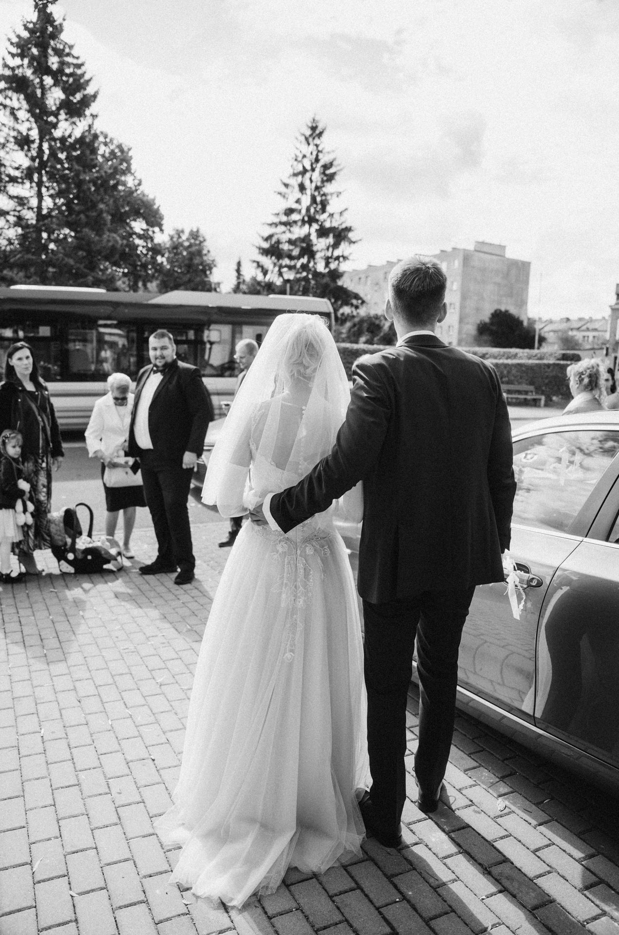 Emocjonalna fotografia ślubna – moment przysięgi, radość, wzruszenie i miłość. Reportaż ślubny, który zatrzymuje najpiękniejsze chwile