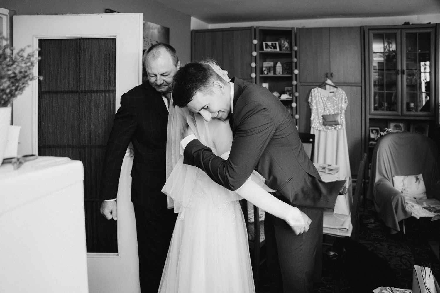 Emocjonalna fotografia ślubna – moment przysięgi, radość, wzruszenie i miłość. Reportaż ślubny, który zatrzymuje najpiękniejsze chwile