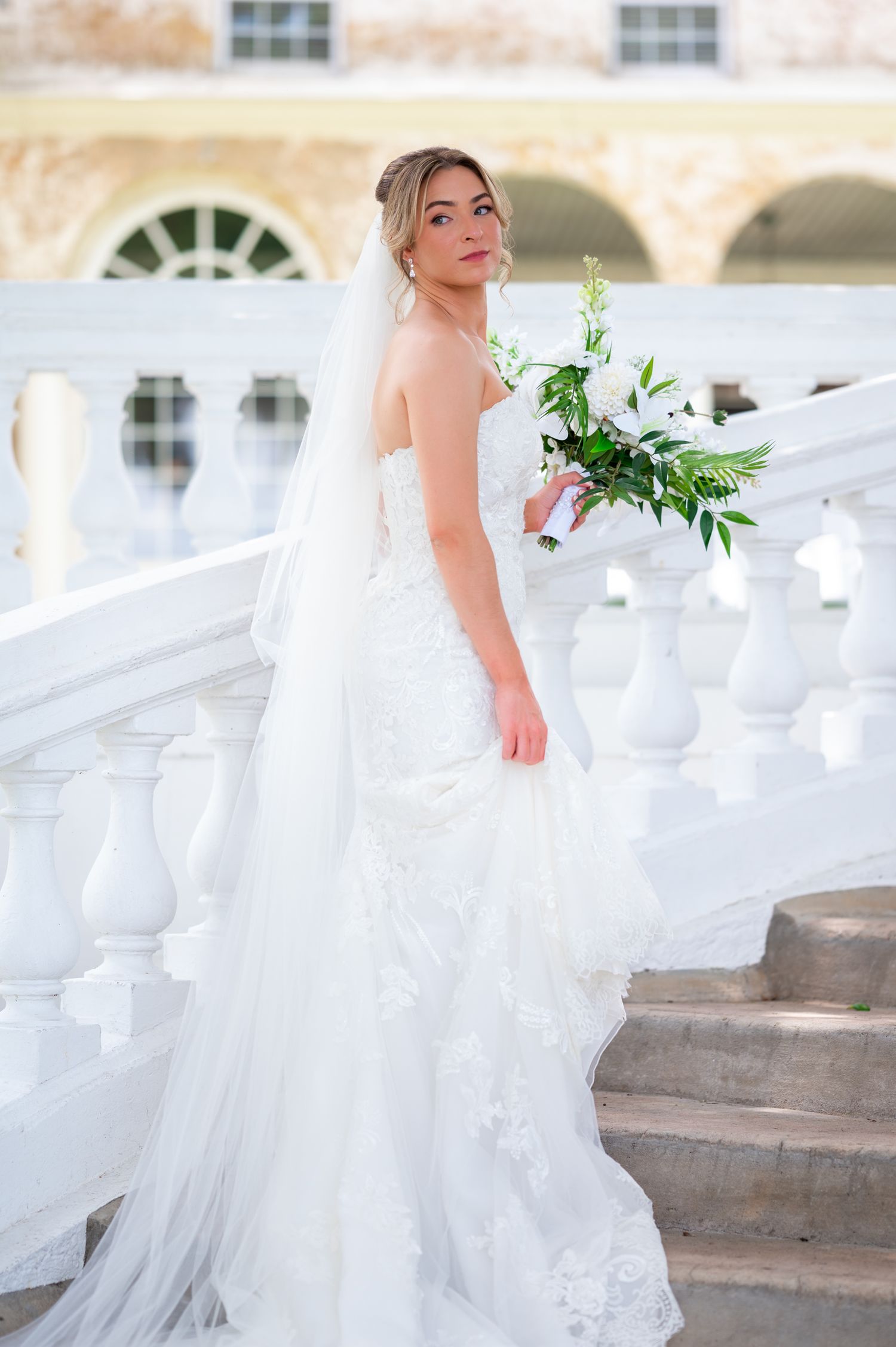 Florida Destination wedding photographers photographed this bride at Bella Cosa, the Lake Wales luxury wedding venue