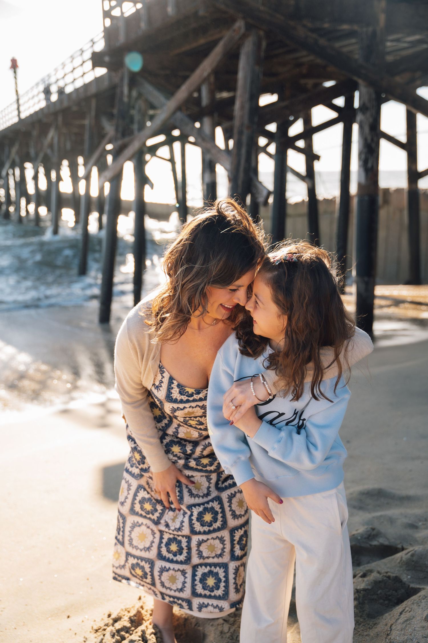Golden-hour family, couples, senior, and elopement photography in California, Colorado, Hawaii, and Idaho.
