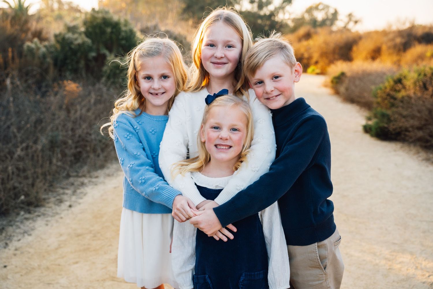 Golden-hour family, couples, senior, and elopement photography in California, Colorado, Hawaii, and Idaho.