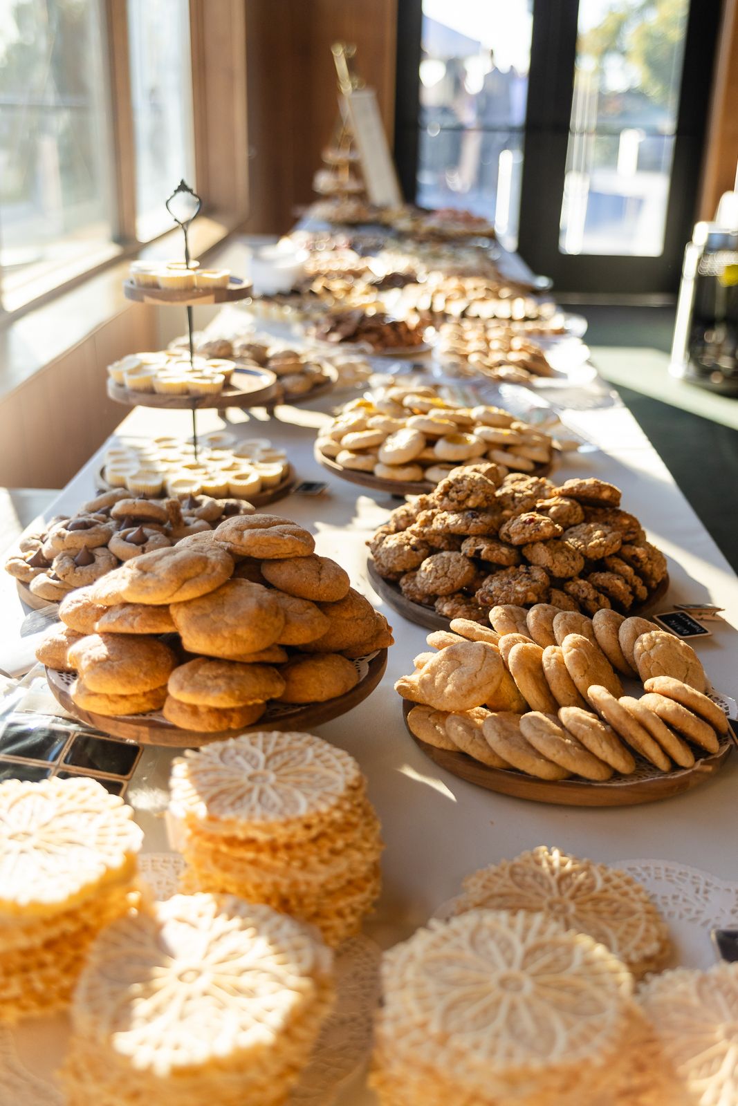 pittsburgh cookie table landscape with a variety of cookies