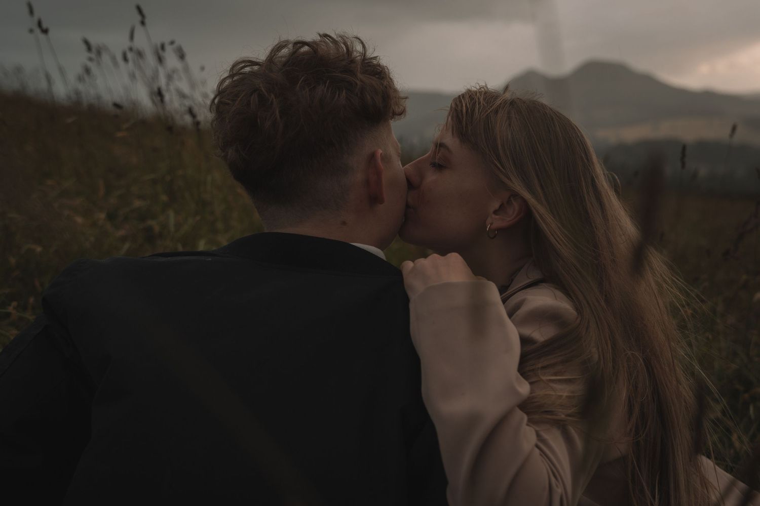 Romantic and natural Highland photography session