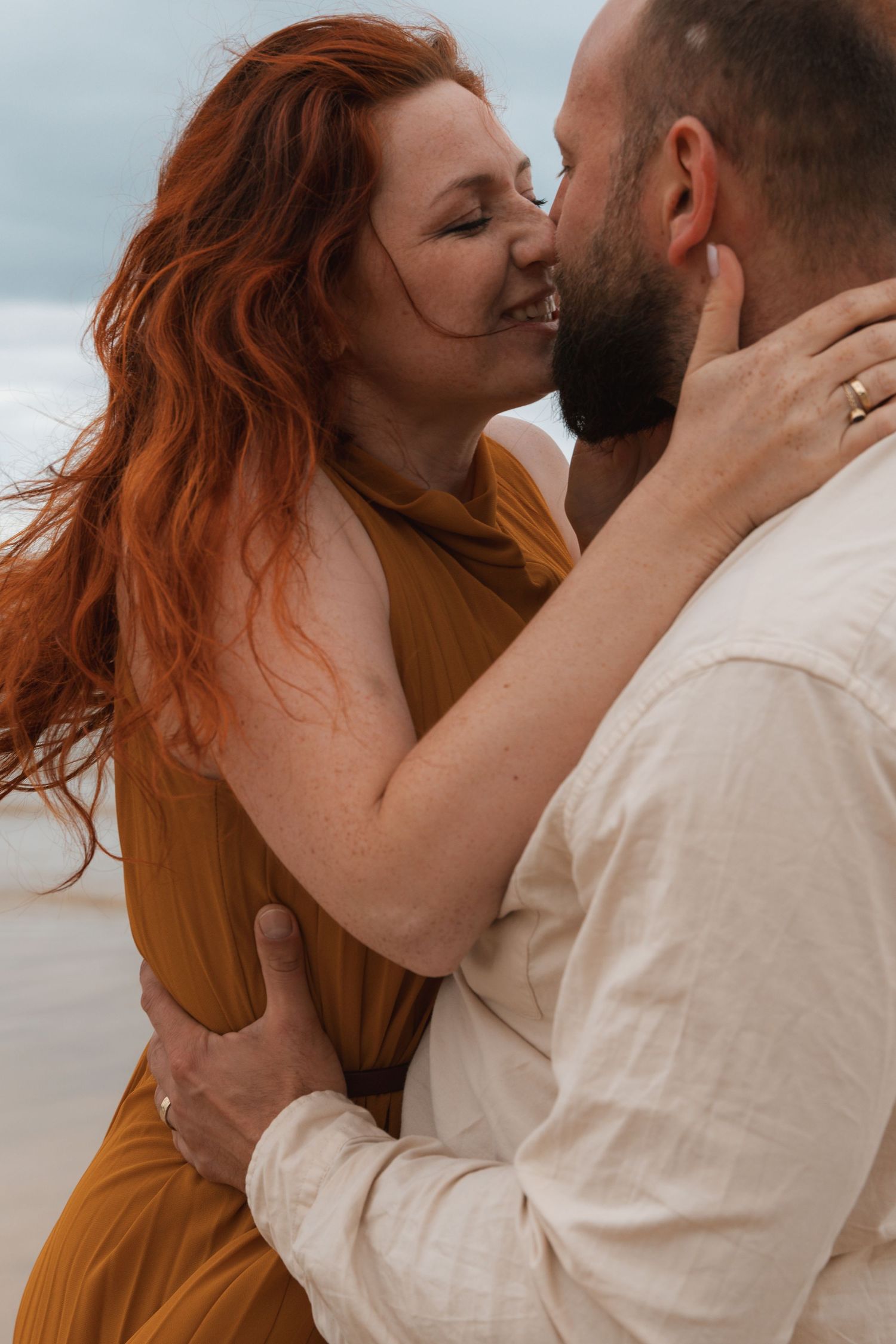 Storytelling couples photography in Iceland