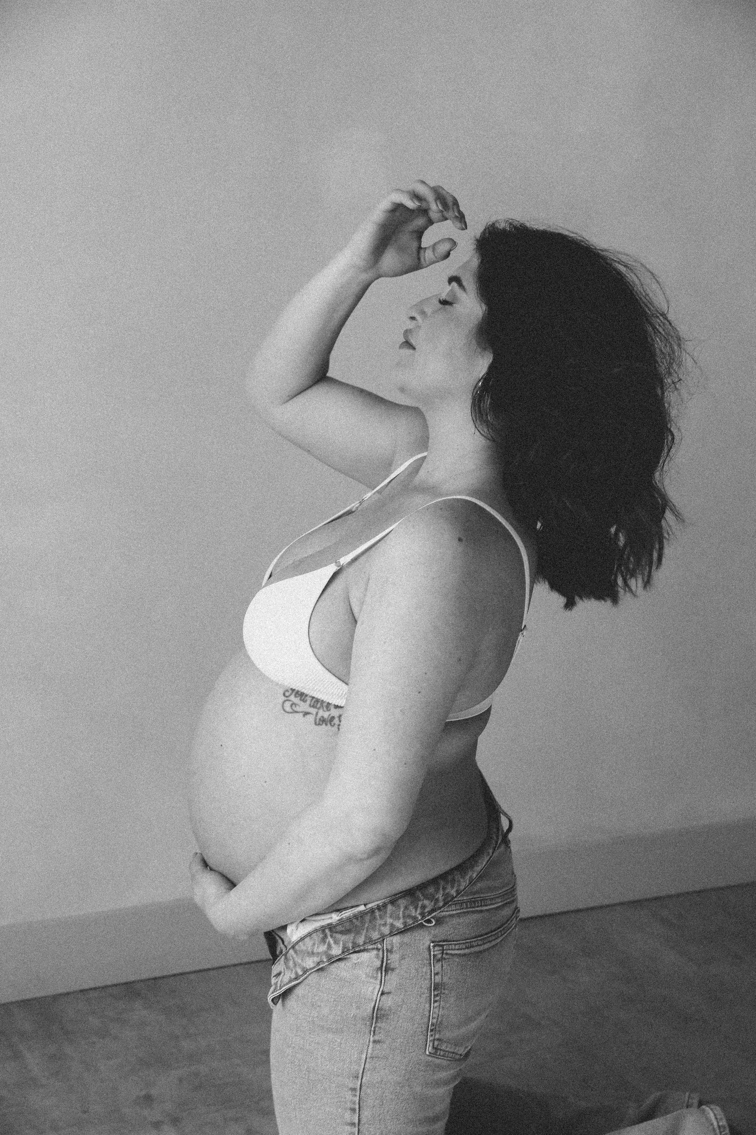 editorial motherhood photographer nearby