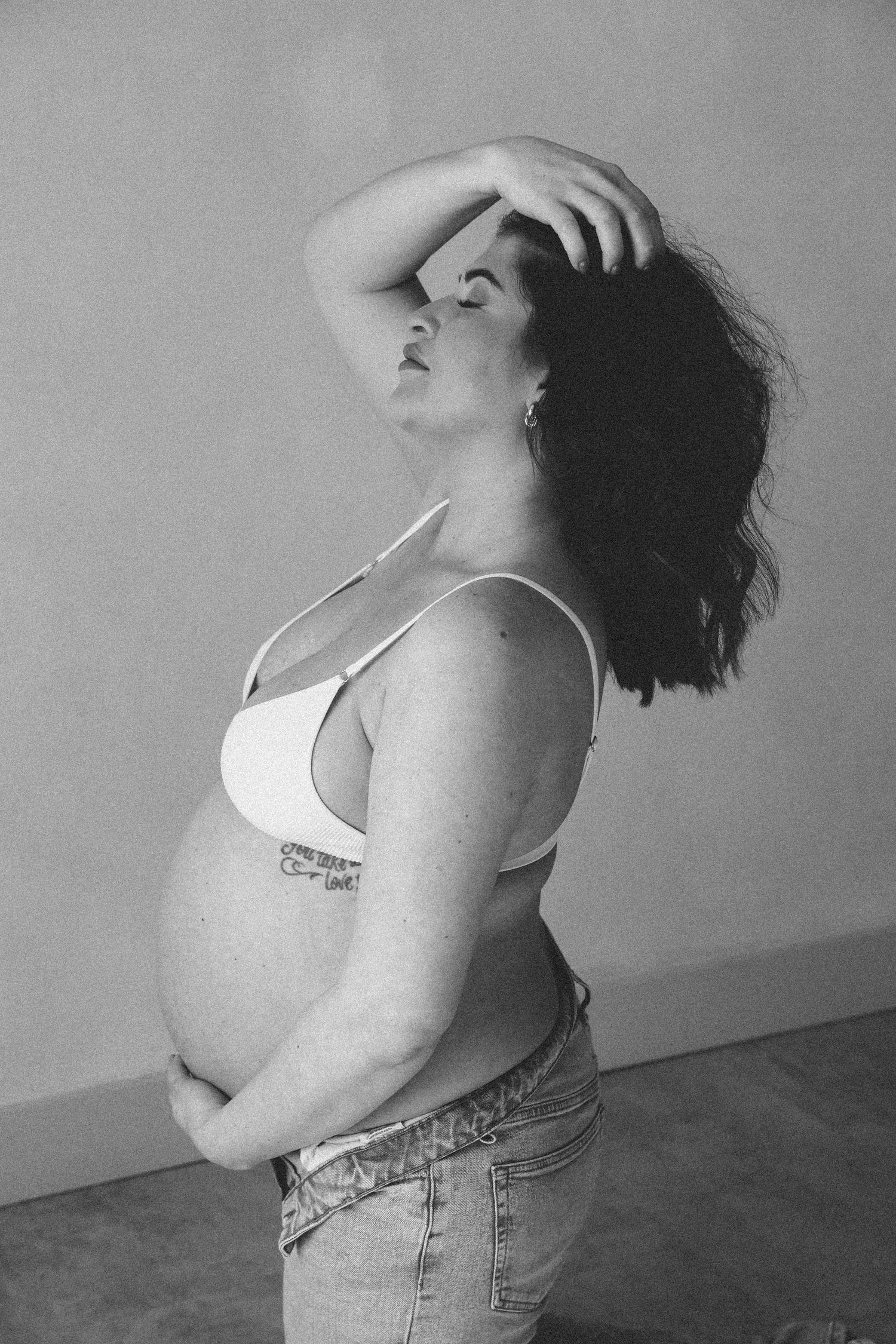 editorial maternity photographer nearby