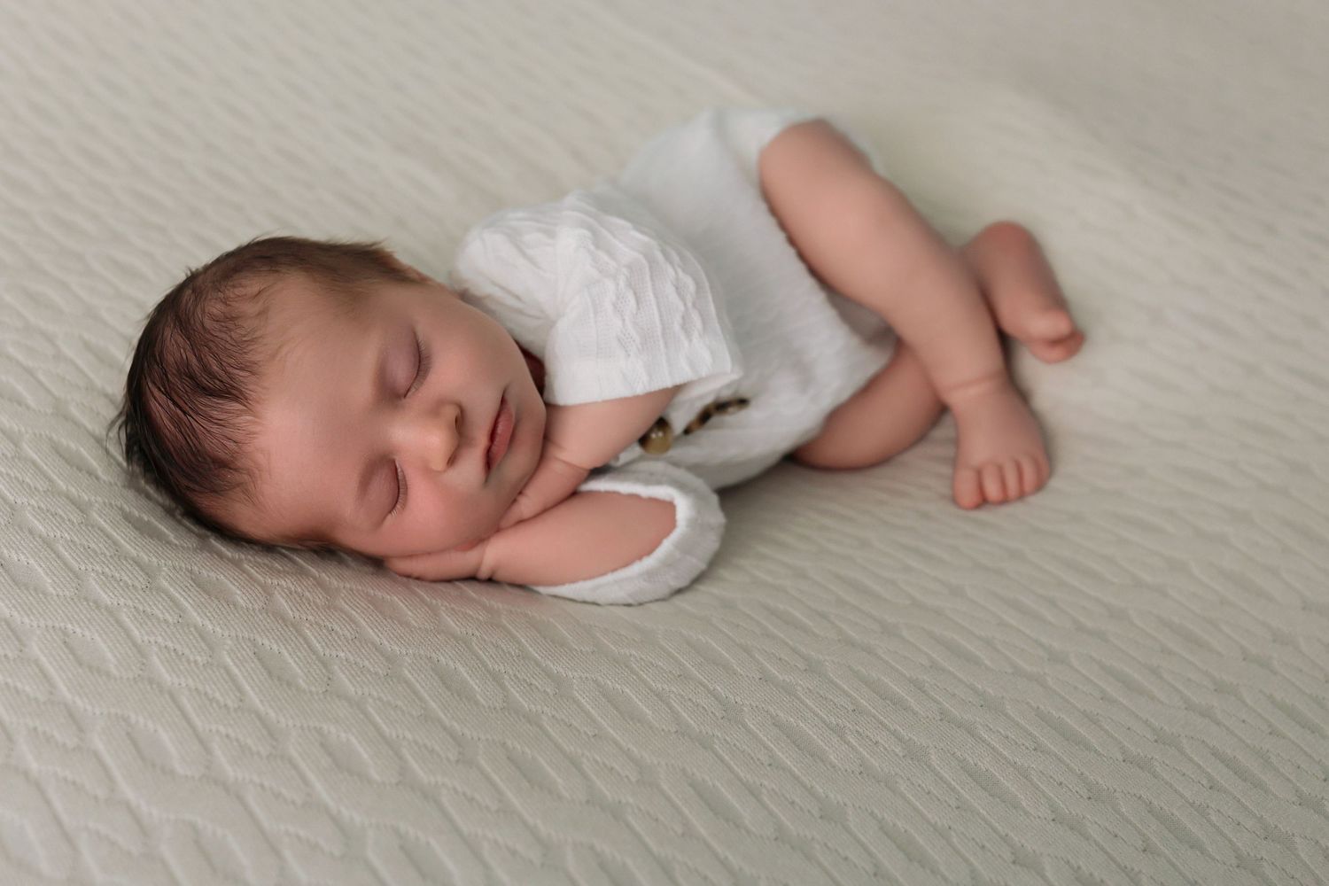 sleeping-newborn-photography-bend-oregon