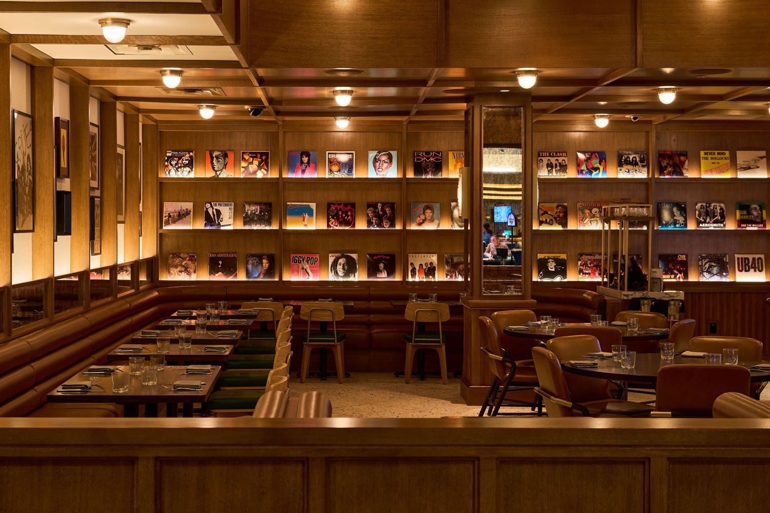 restaurant at Rio Casino Las Vegas. Design by GG-ID. Wood paneling and custom chandeliers.