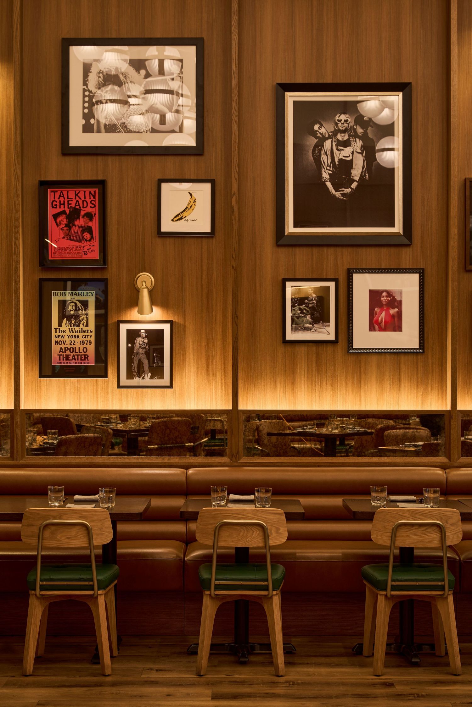 restaurant at Rio Casino Las Vegas. Design by GG-ID. Wood paneling and custom chandeliers.
