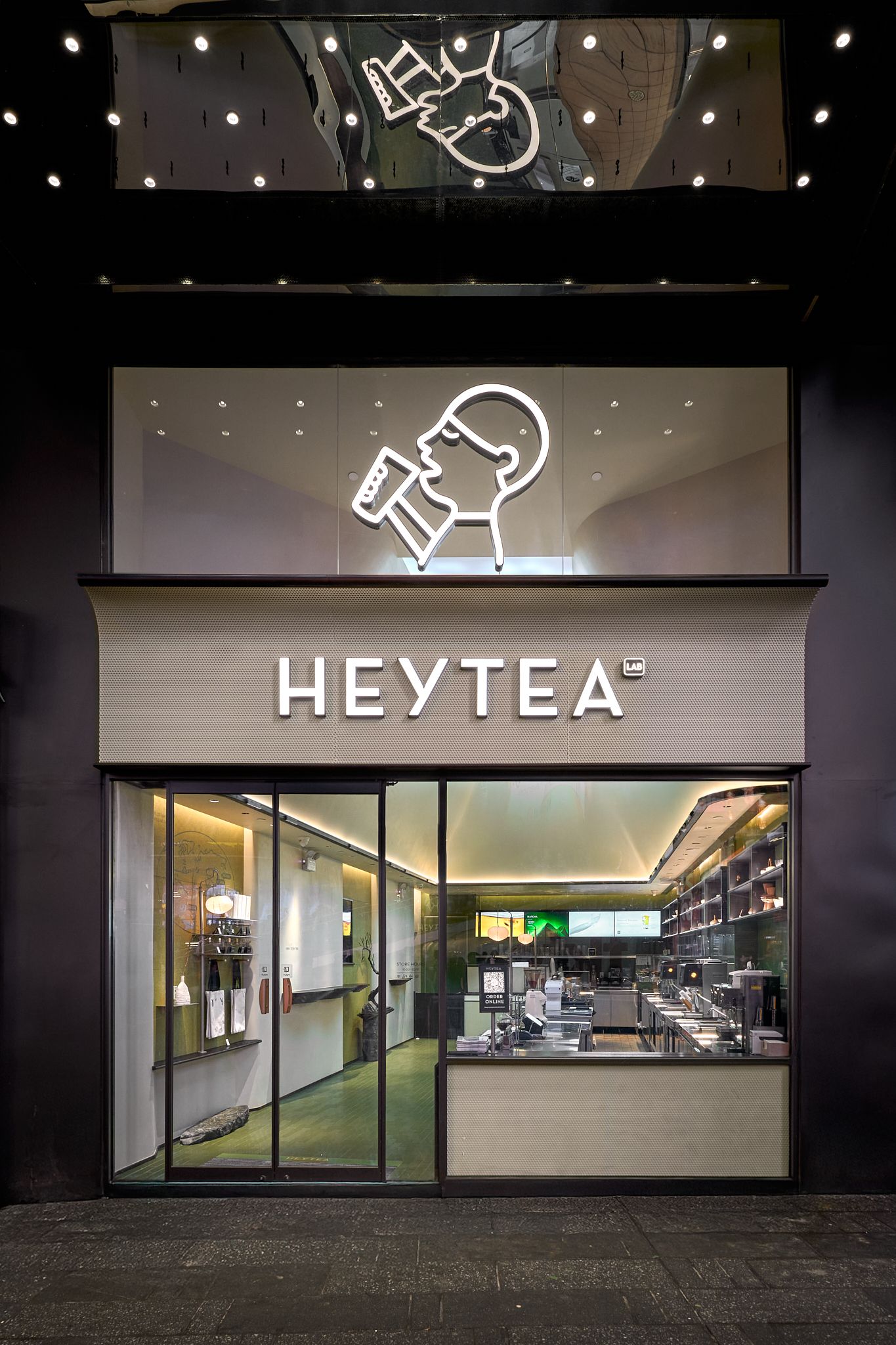 Hey Tea lab, storefront in Time Square NY