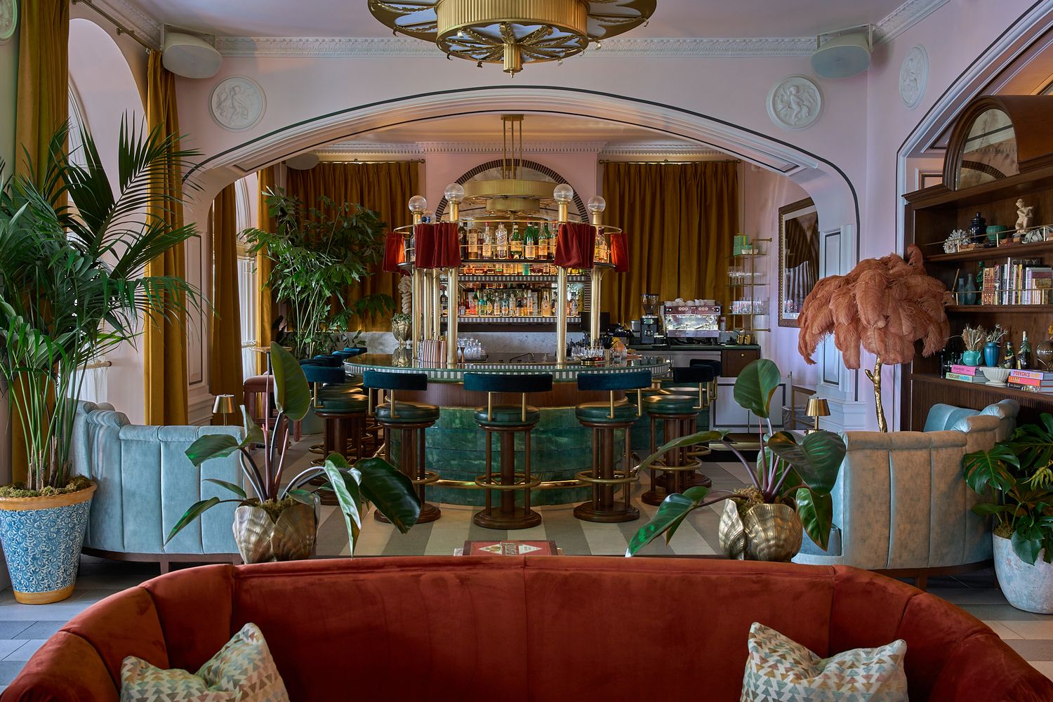 The bar at the Georgian Hotel in Santa Monica, LA. Interior Design by Fettle Design.