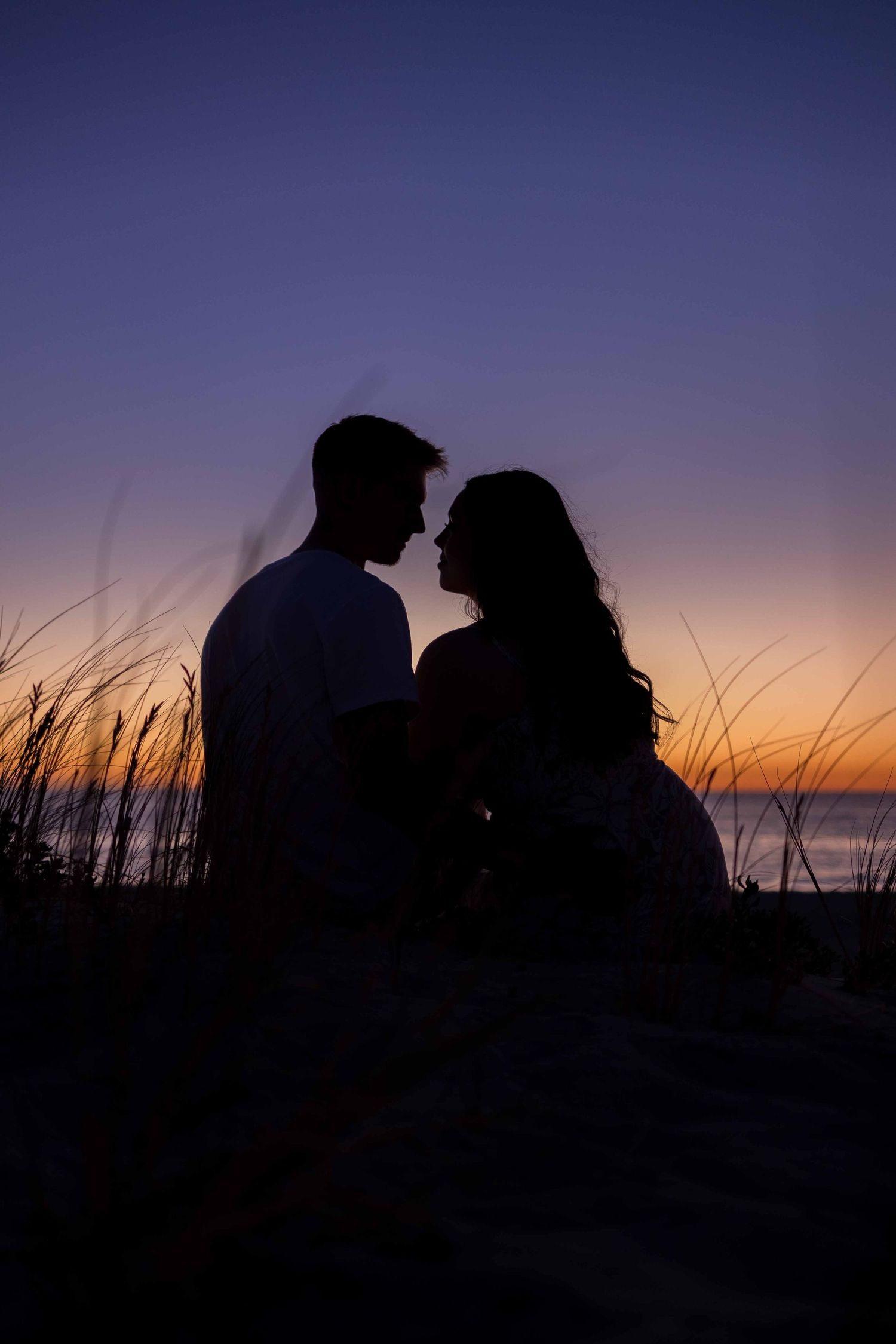 engagement photo at leighton beach, couple photo at leighton beach, engagement session at leighton beach, sunset at leighton beach