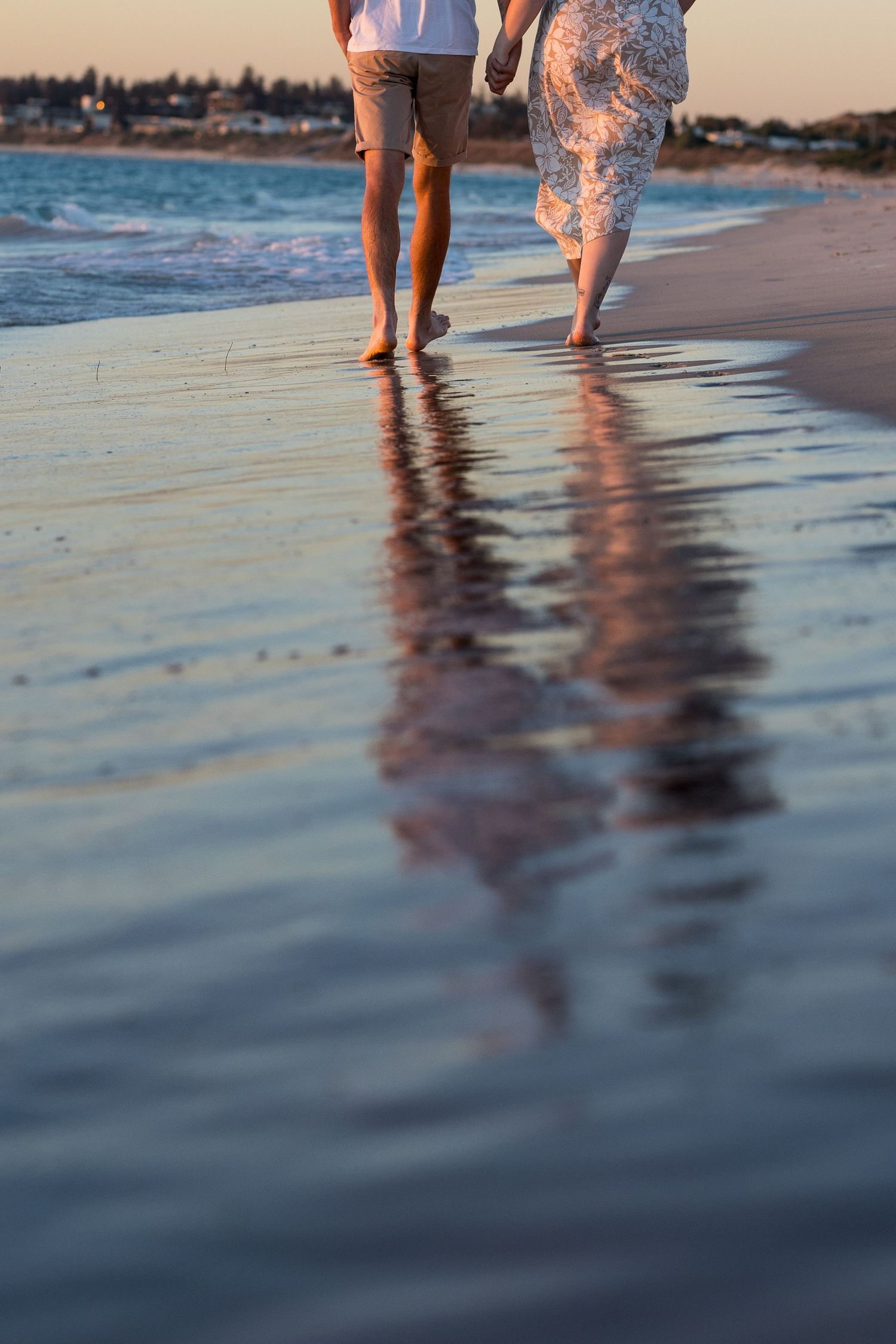 engagement photo at leighton beach, couple photo at leighton beach, engagement session at leighton beach, sunset at leighton beach