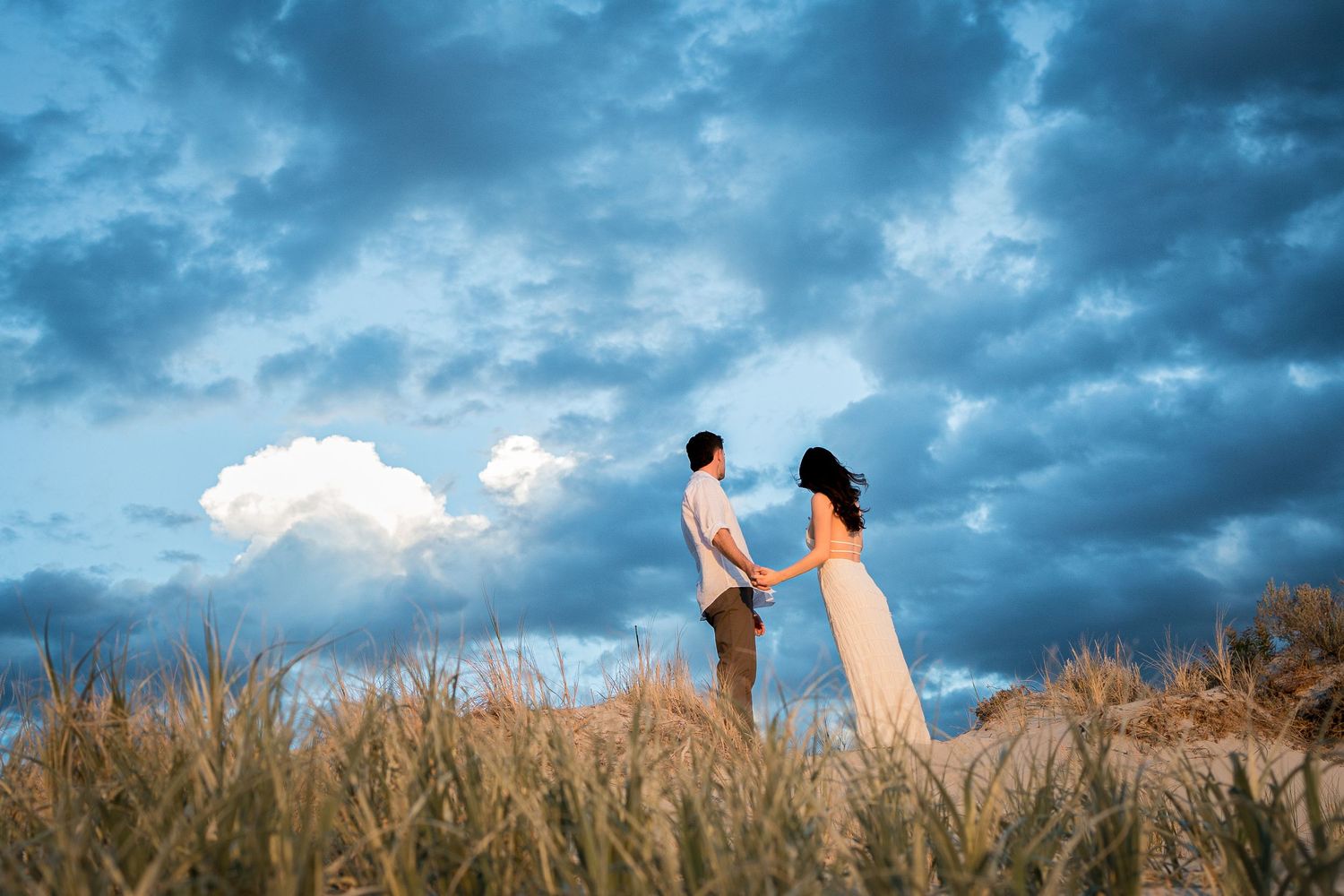 engagement photo, couple photo, leighton beach, christian wedding photographer, christian photographer, engagement session tips