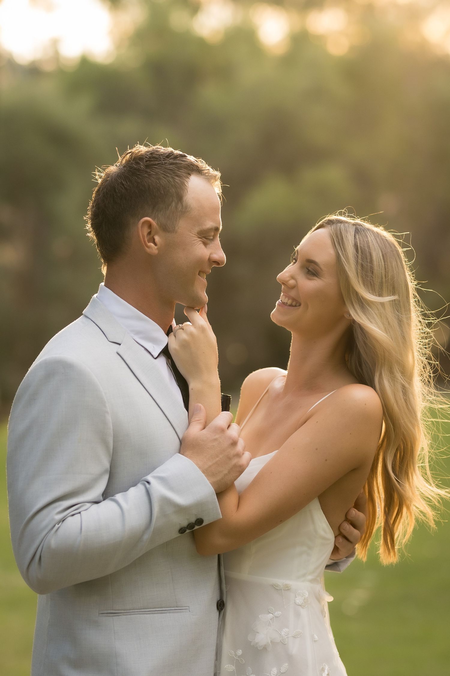 engagement photo, couple photo, christian wedding photographer, christian photographer, engagement session tips, williethowphotography