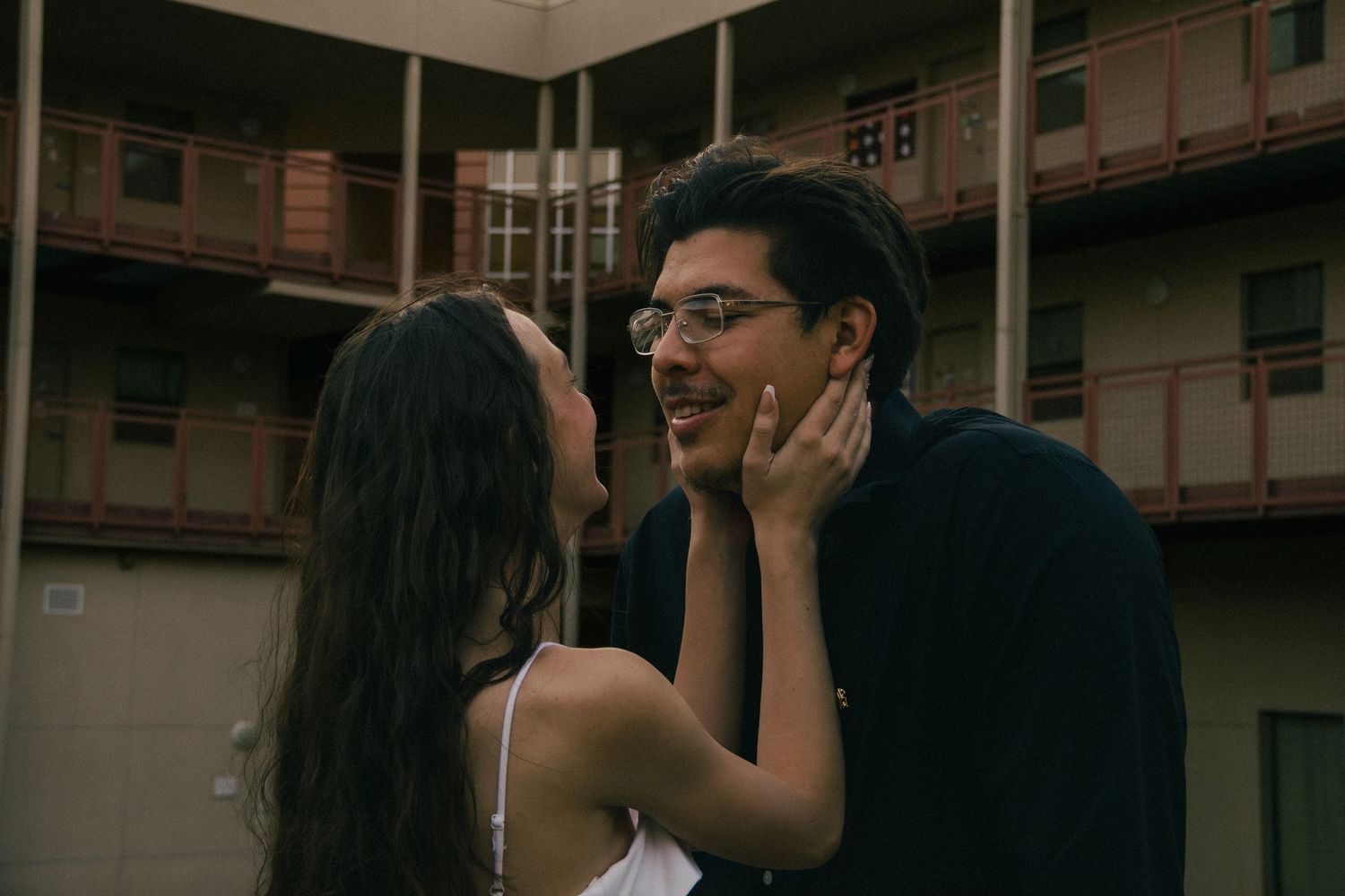 Las Cruces, New Mexico Photographer capturing your love story. Couples, weddings, engagements, proposals, elopements in New Mexico and world
