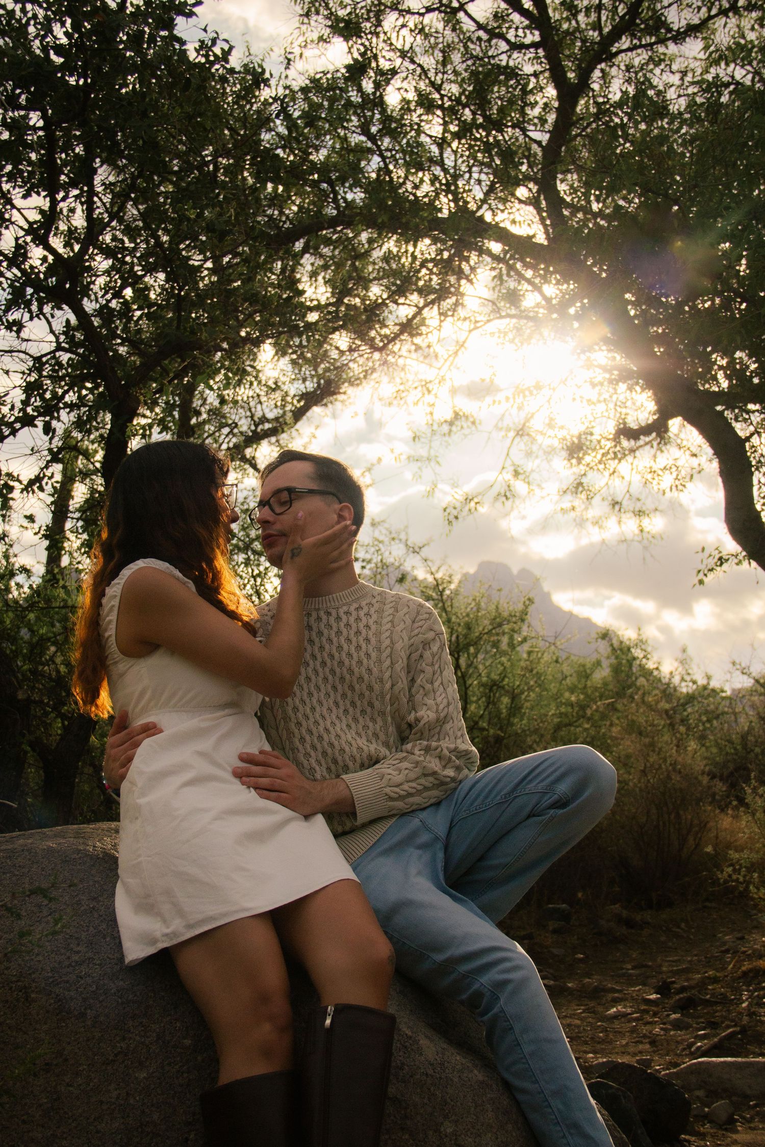 Las Cruces, New Mexico Photographer capturing your love story. Couples, weddings, engagements, proposals, elopements, seniors in New Mexico