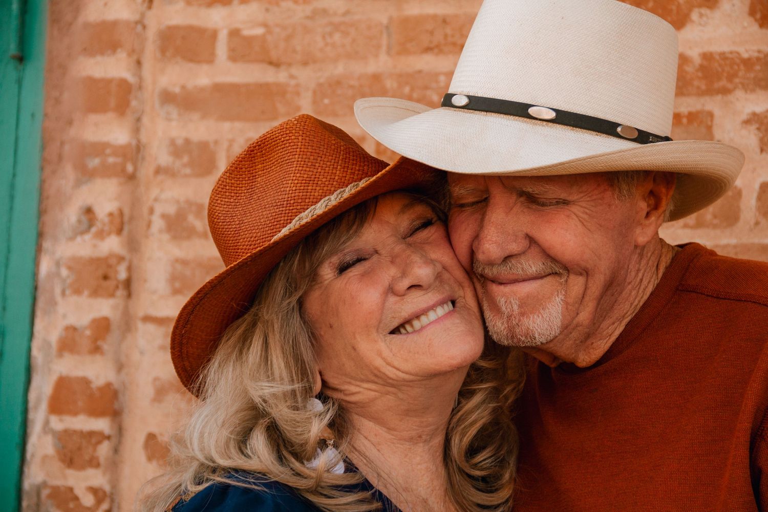 Las Cruces, New Mexico Photographer capturing your love story. Couples, weddings, engagements, proposals, elopements in New Mexico