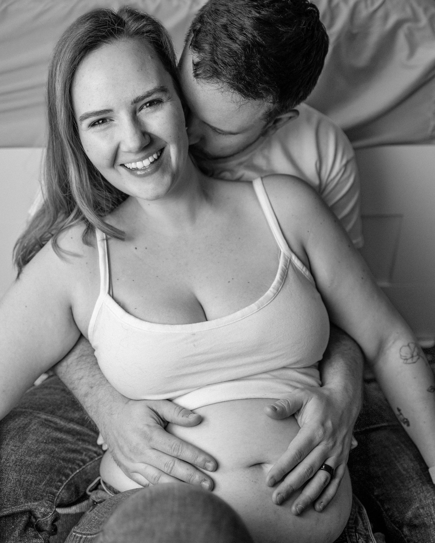 maternity photography Frederick Maryland authentic emotive portrait photography Frederick, Maryland maternity lifestyle photographer