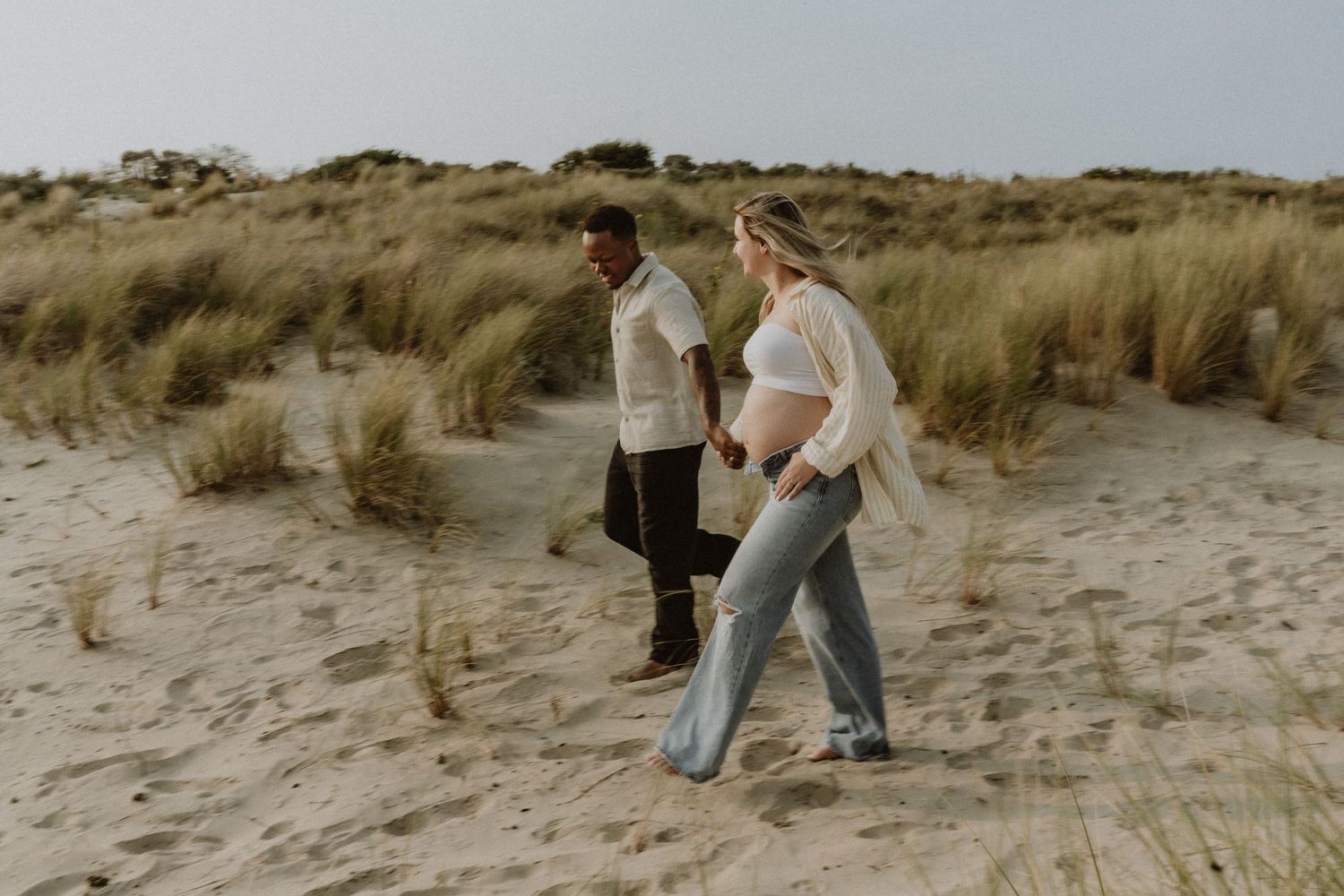 zwangerschapsshoot, zwangerschapsfotograaf, anne westerveld fotografie, fotograaf Doetinchem, fotograaf Aalten, zwanger, spontaan en warm