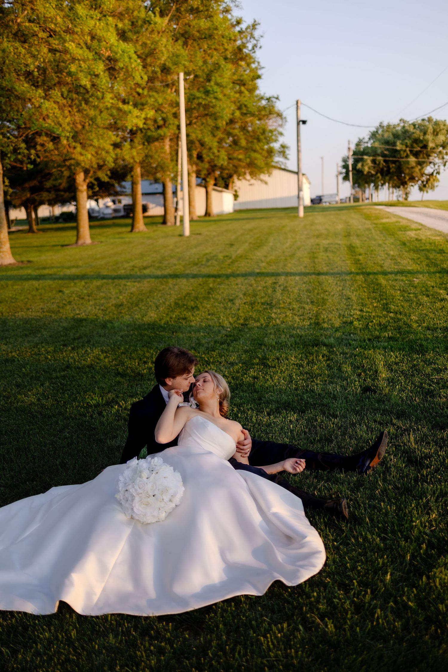 Go behind the scenes in Omaha as I guide wedding clients into natural, candid poses. Real love, real moments—every time. Omaha NE