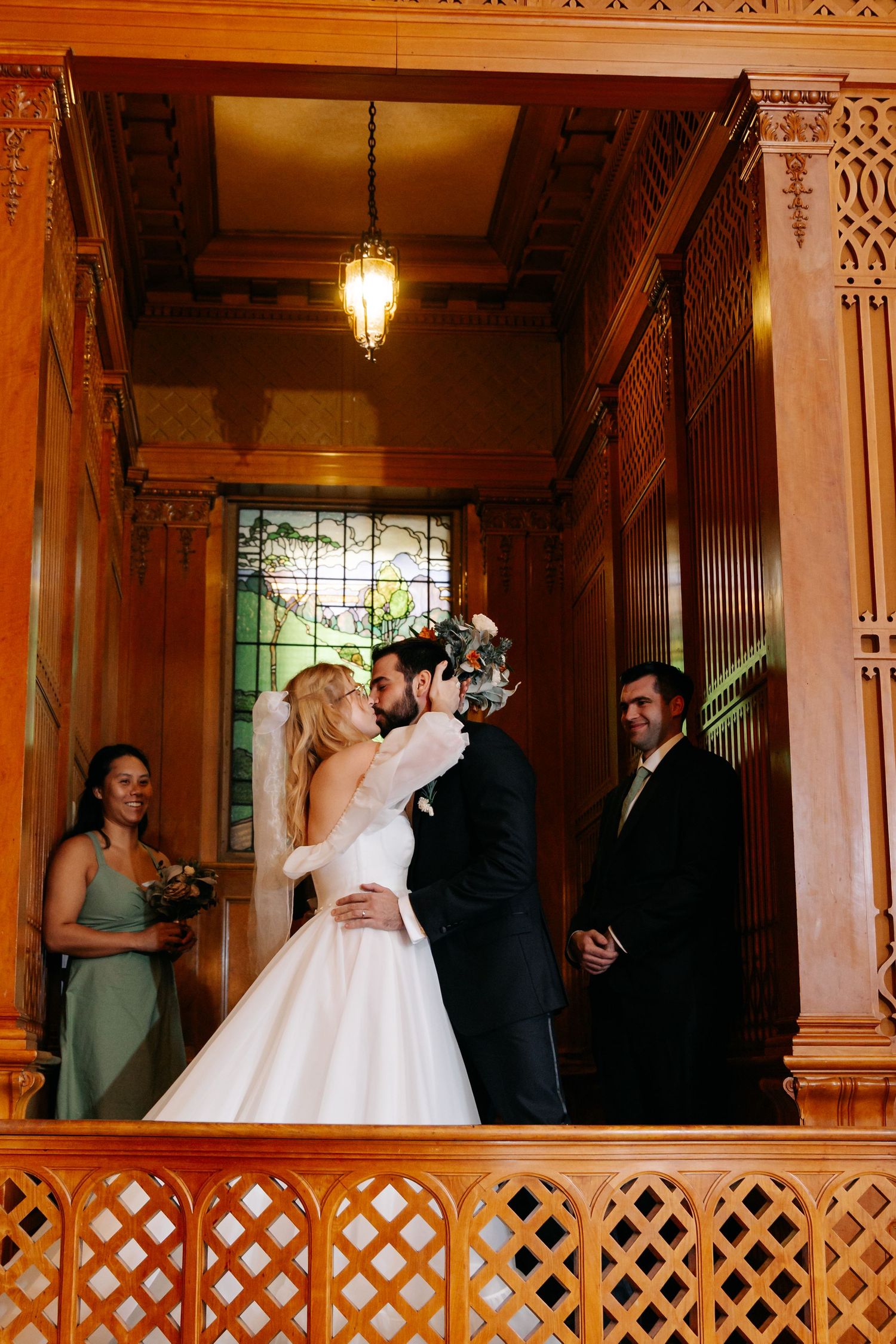 Classic Omaha wedding captured at Joslyn Castle and Gardens